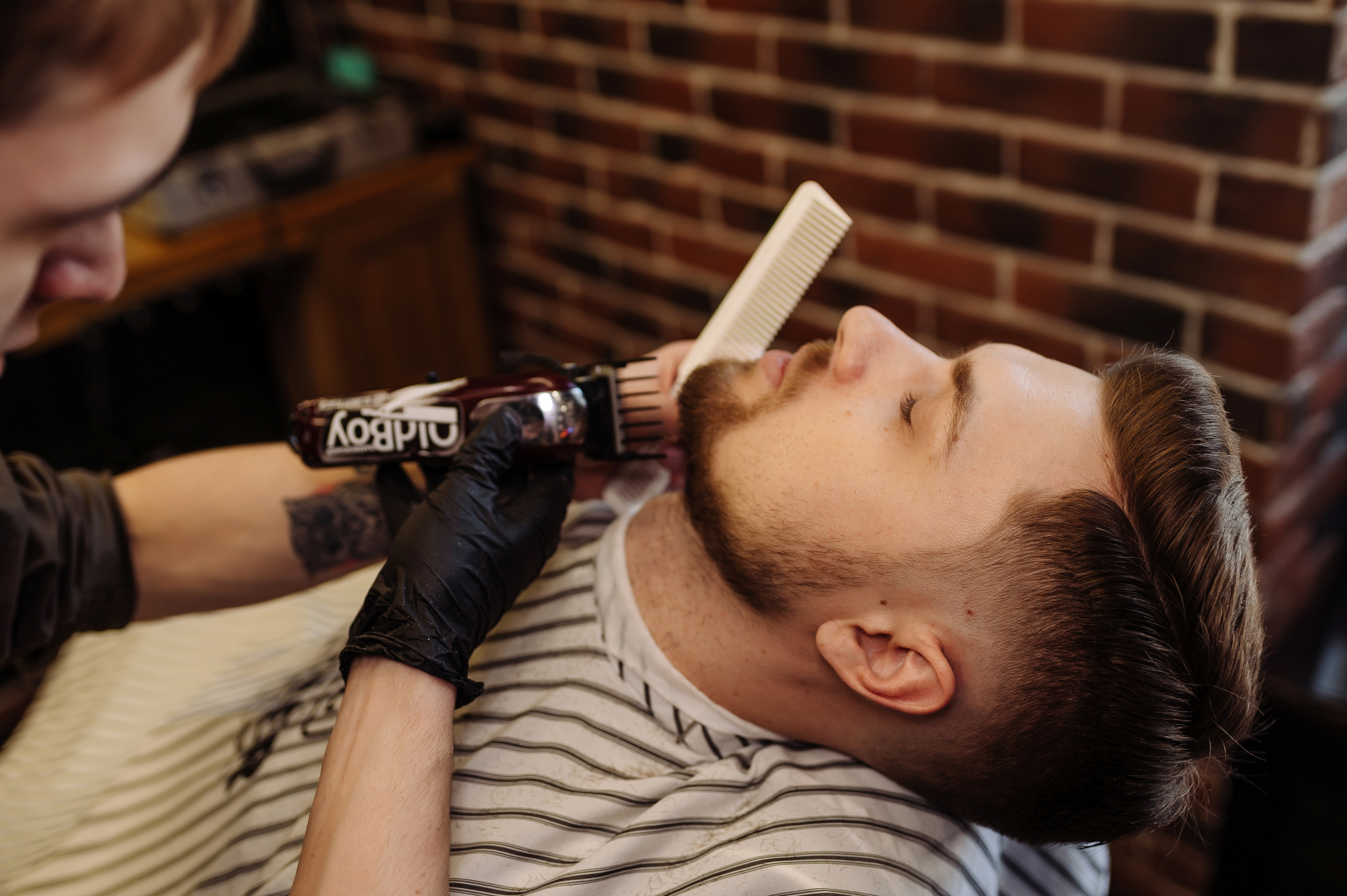 Мужская парикмахерская Old Boy. Репортажный и свадебный фотограф в Курске Борис Захарчук