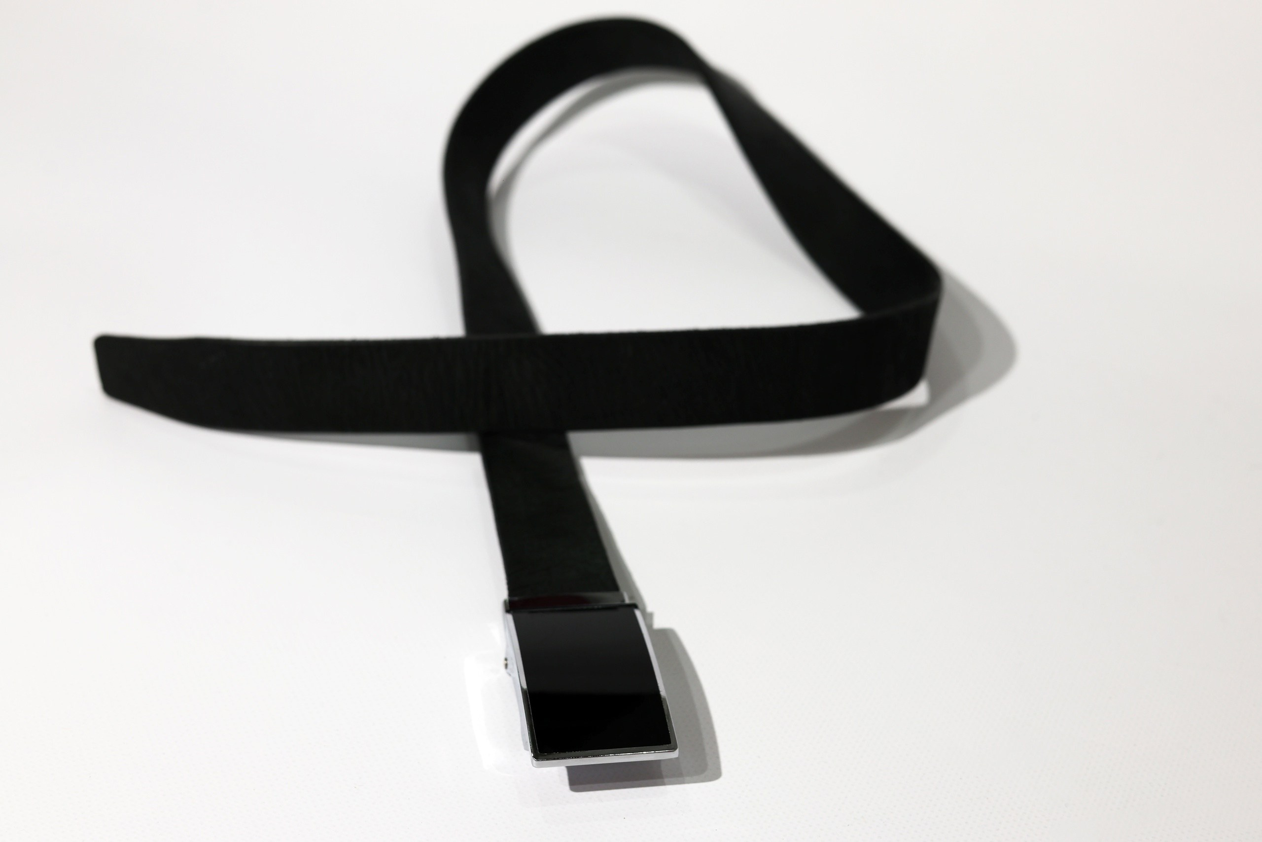 Ремень из натуральной кожи. Фотограф | Видеограф в Кургане, Тюмени и Челябинске