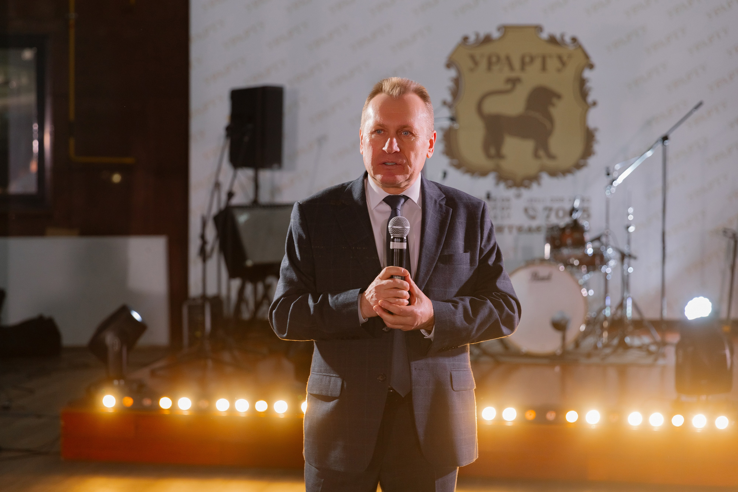 Корпоративная новогодняя фотосъемка для BELARUSBANK в Ресторане «Урарту». Свадебный фотограф в Минске/Беларуси Сергей Спиридонов