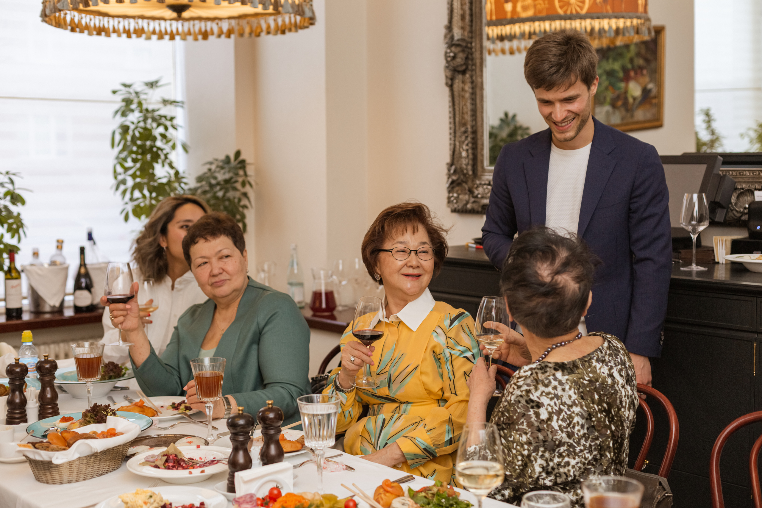 Асянди. Ресторан. Семейный фотограф в Санкт-Петербурге Любовь Савкина