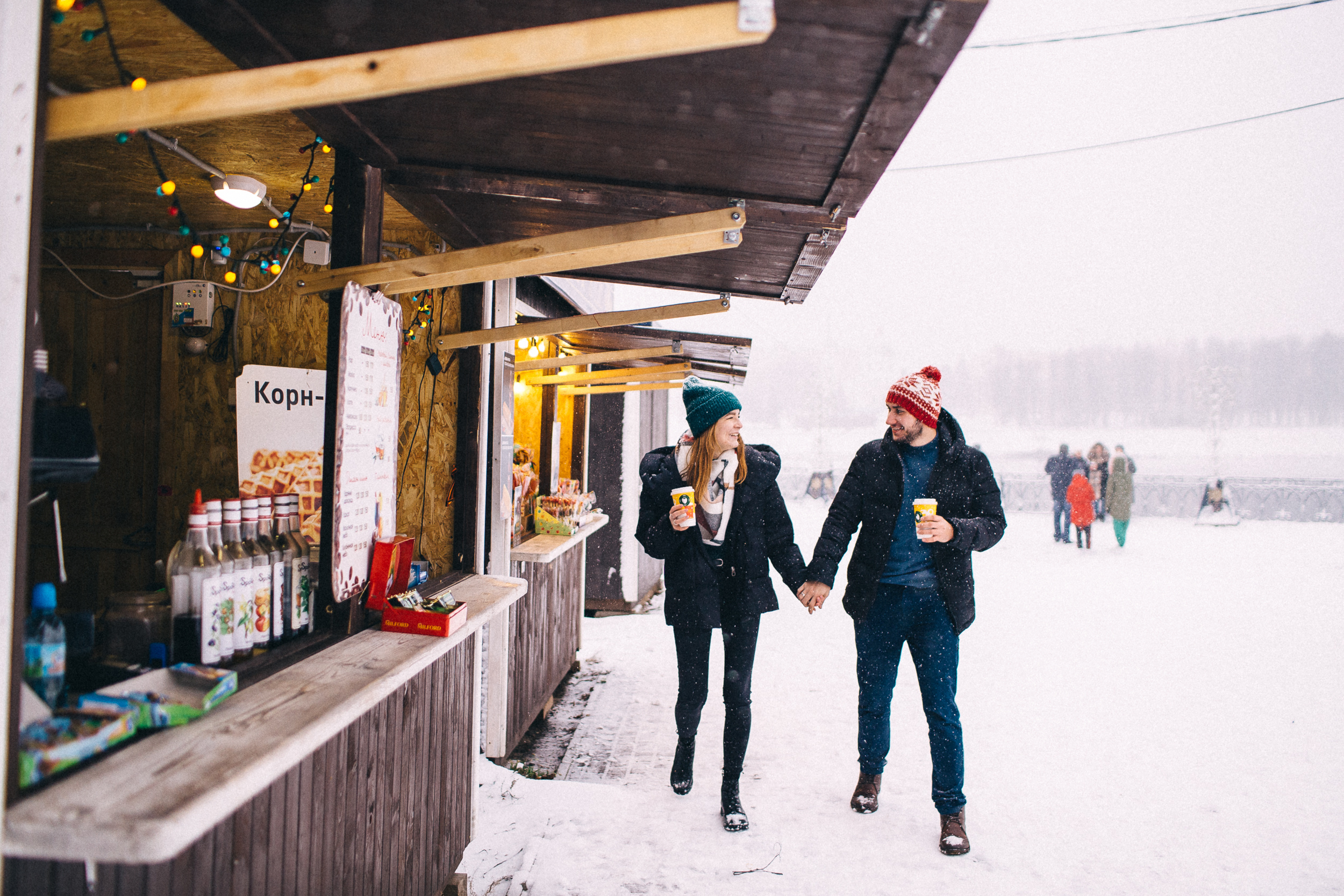 Олег и Даша, снежная фотосессия. Свадебный и семейный фотограф в Твери, Москве, Санкт-Петербурге