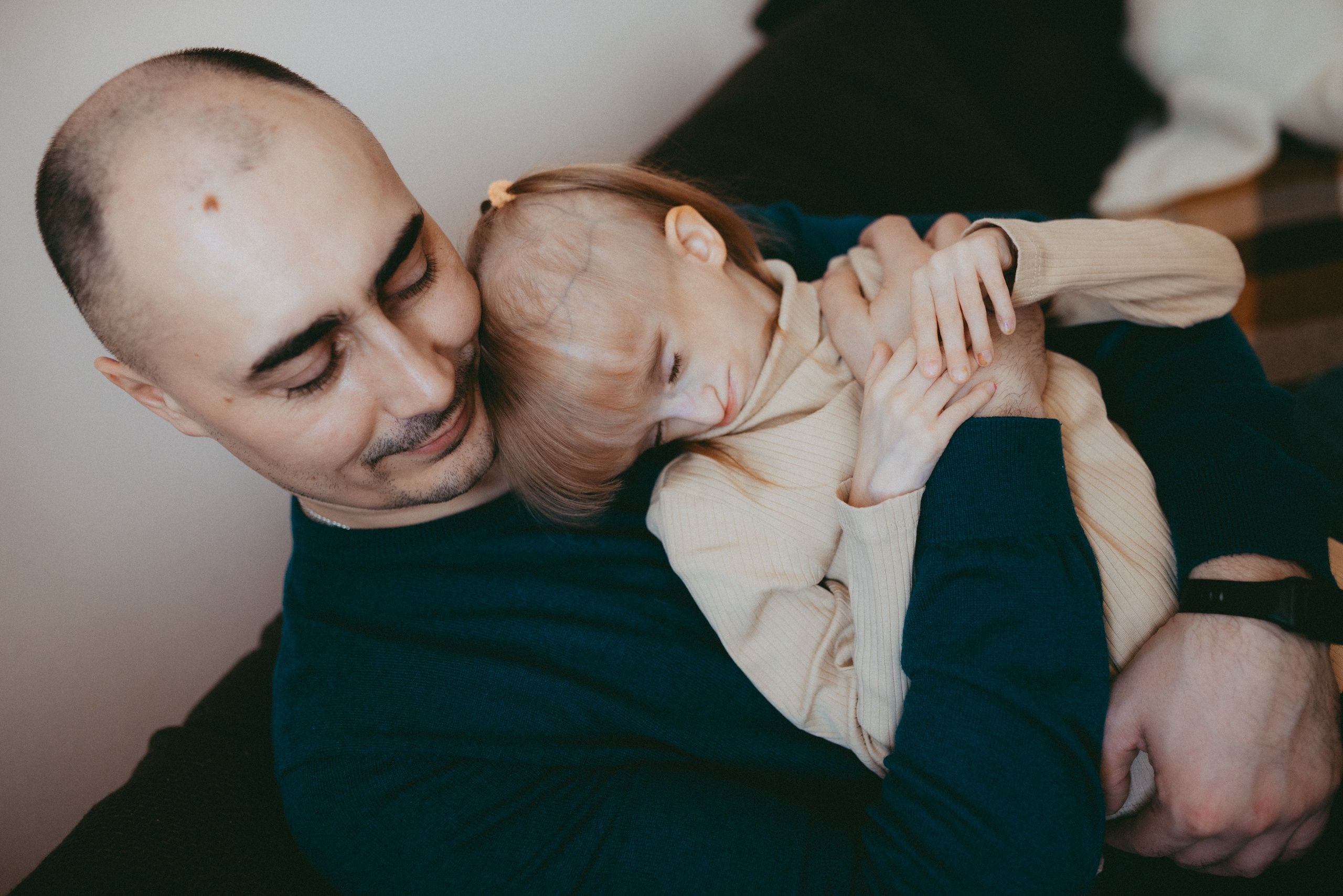 Необыкновенная девочка Маша с мамой Олей и папой Лешей. Семейный и детский фотограф в Новосибирске и Краснообске — Анна Ким