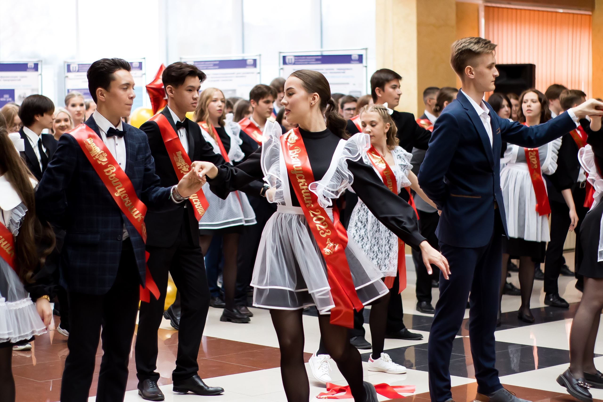 Последний звонок. Фотограф в Иркутске