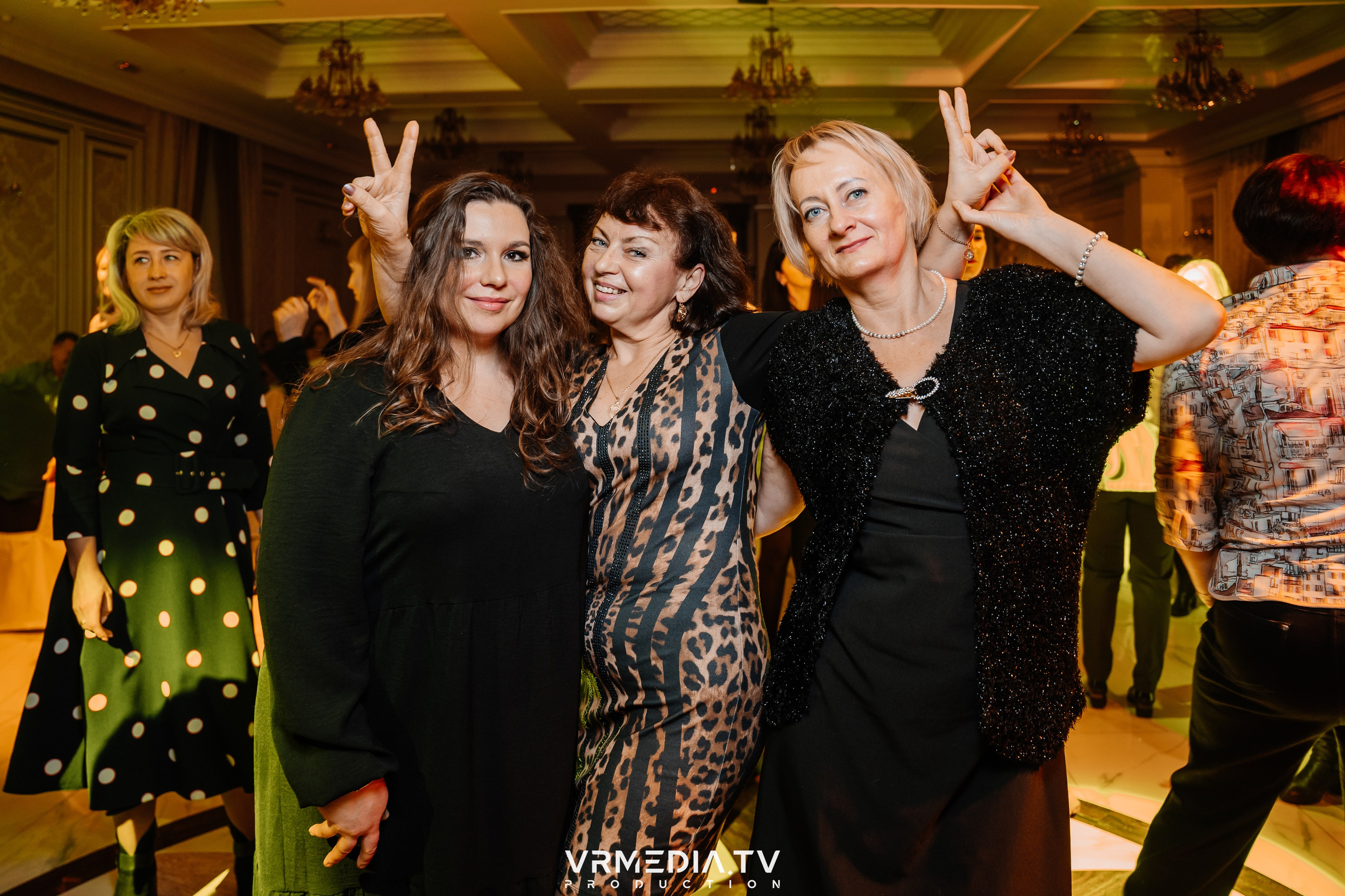 Международный женский день в ресторане «Лазурный берег»