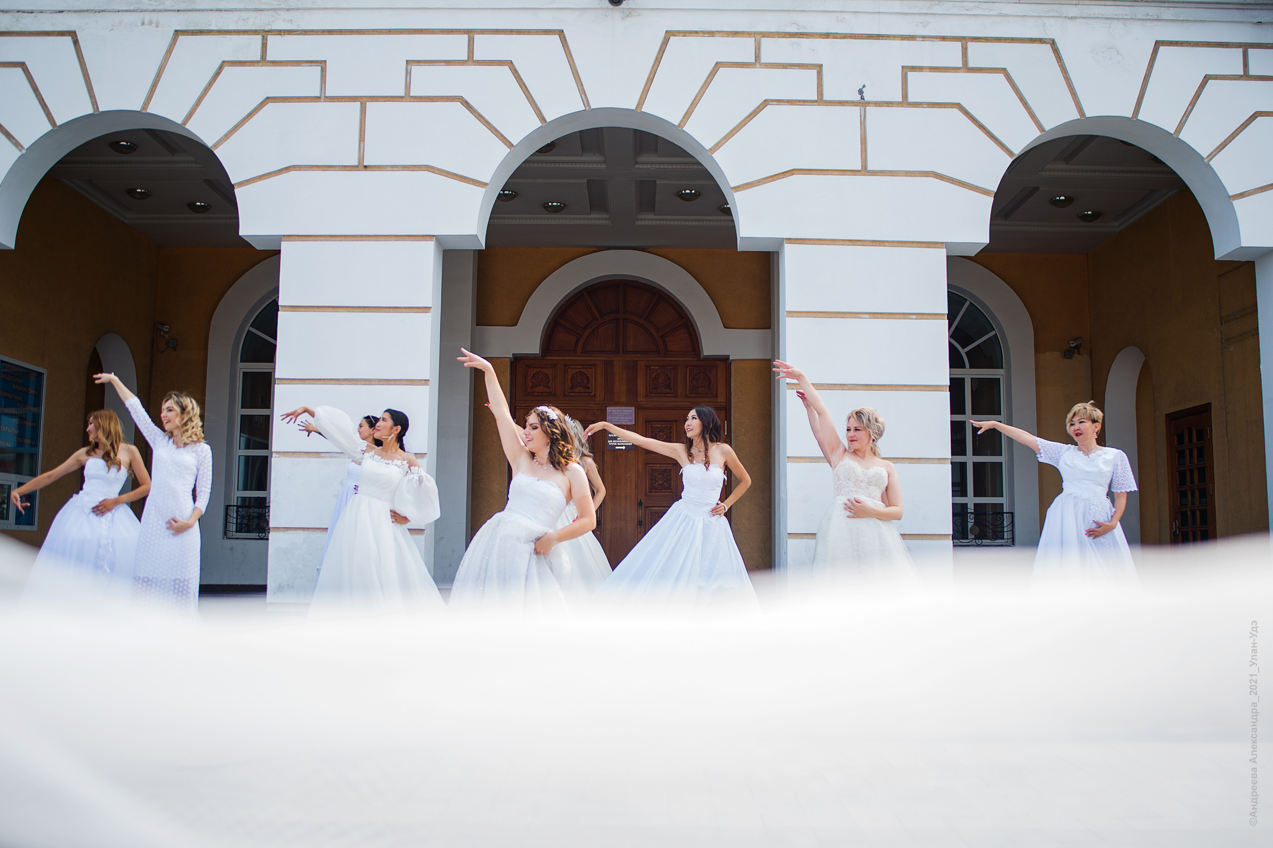 Девушки в белом. Андреева Александра фотограф в г. Улан-Удэ