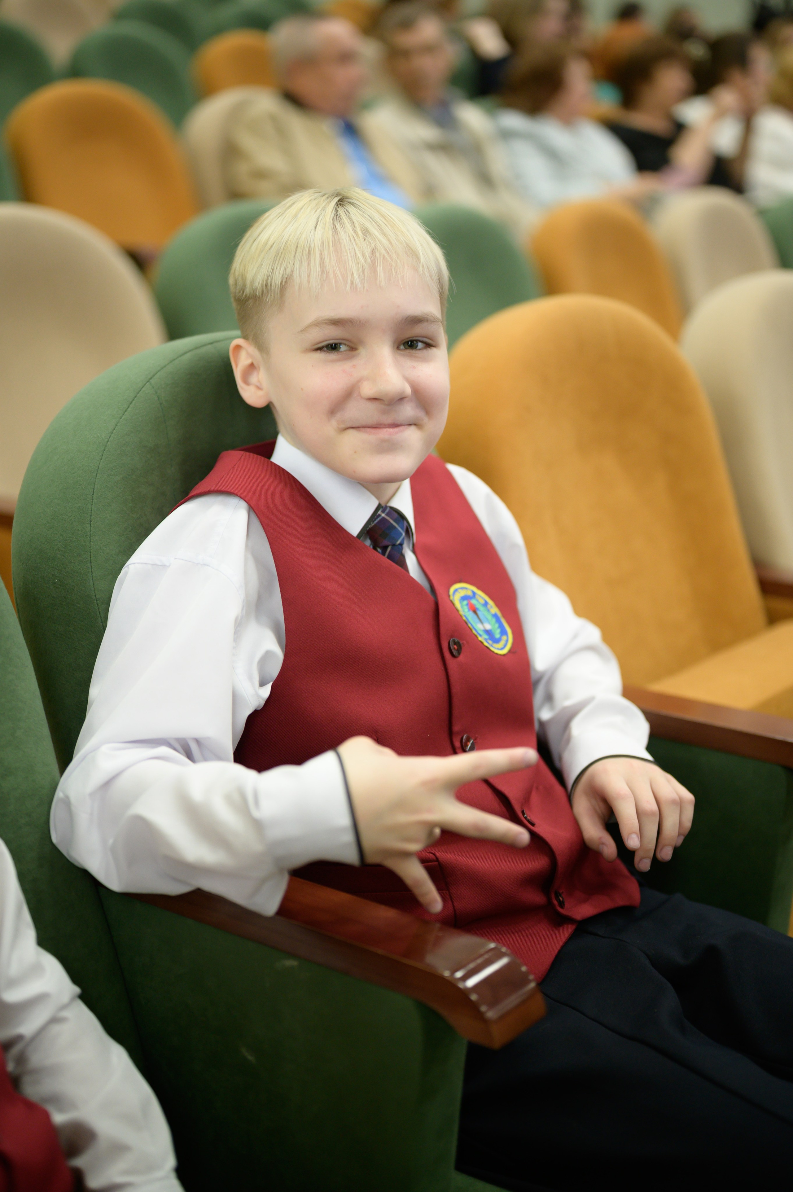 Выпускной 4Б гимназия № 16. Фотограф новорожденных, семейный детский в Тюмени Татьяна Морозова