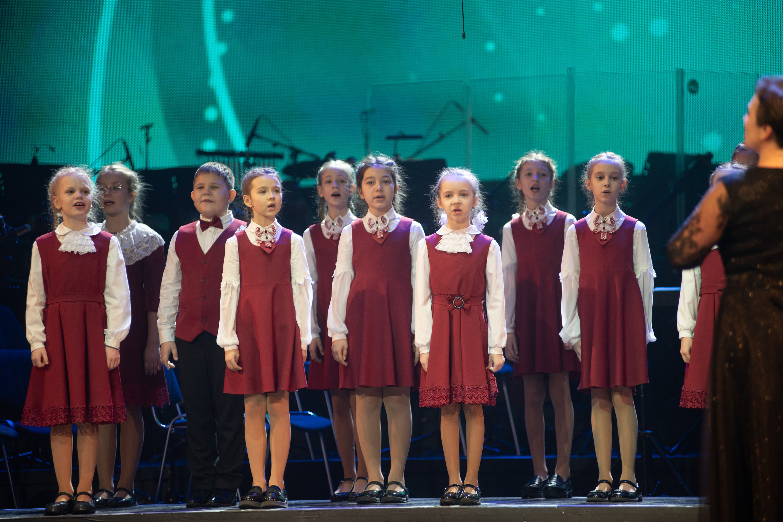 Отчетный концерт ДШИ «Гармония» «Зимняя гармония». Фотограф новорожденных, семейный детский в Тюмени Татьяна Морозова