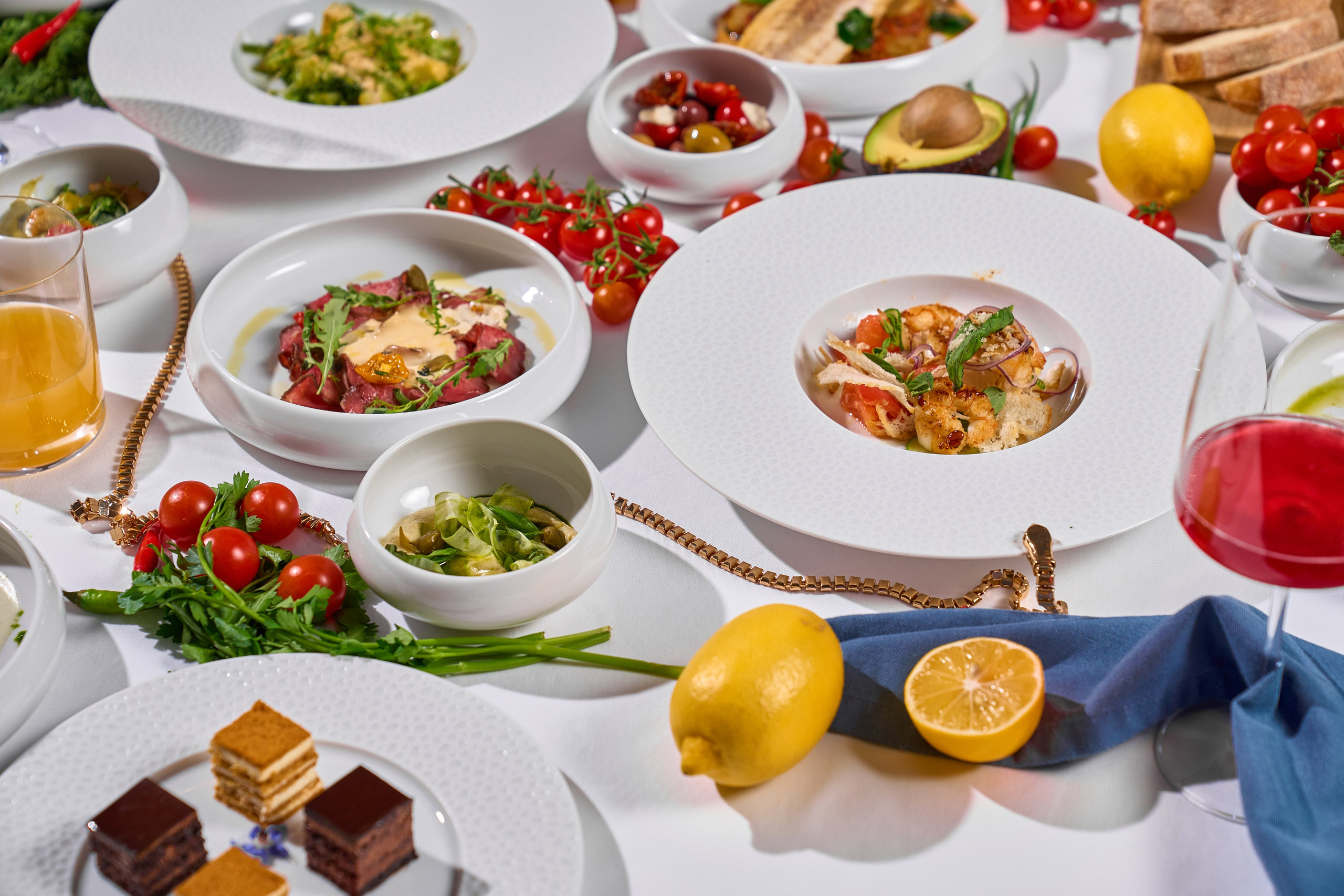 COSMOS ITALY — СЪЕМКА МЕНЮ