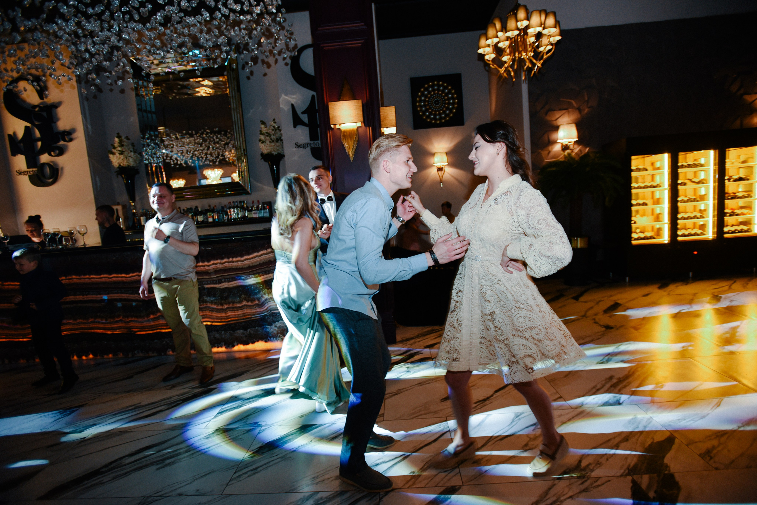 Виктор и Ангелина Банкет на 100 гостей Ресторан Segreto. Фотограф Лола Волна, город Москва