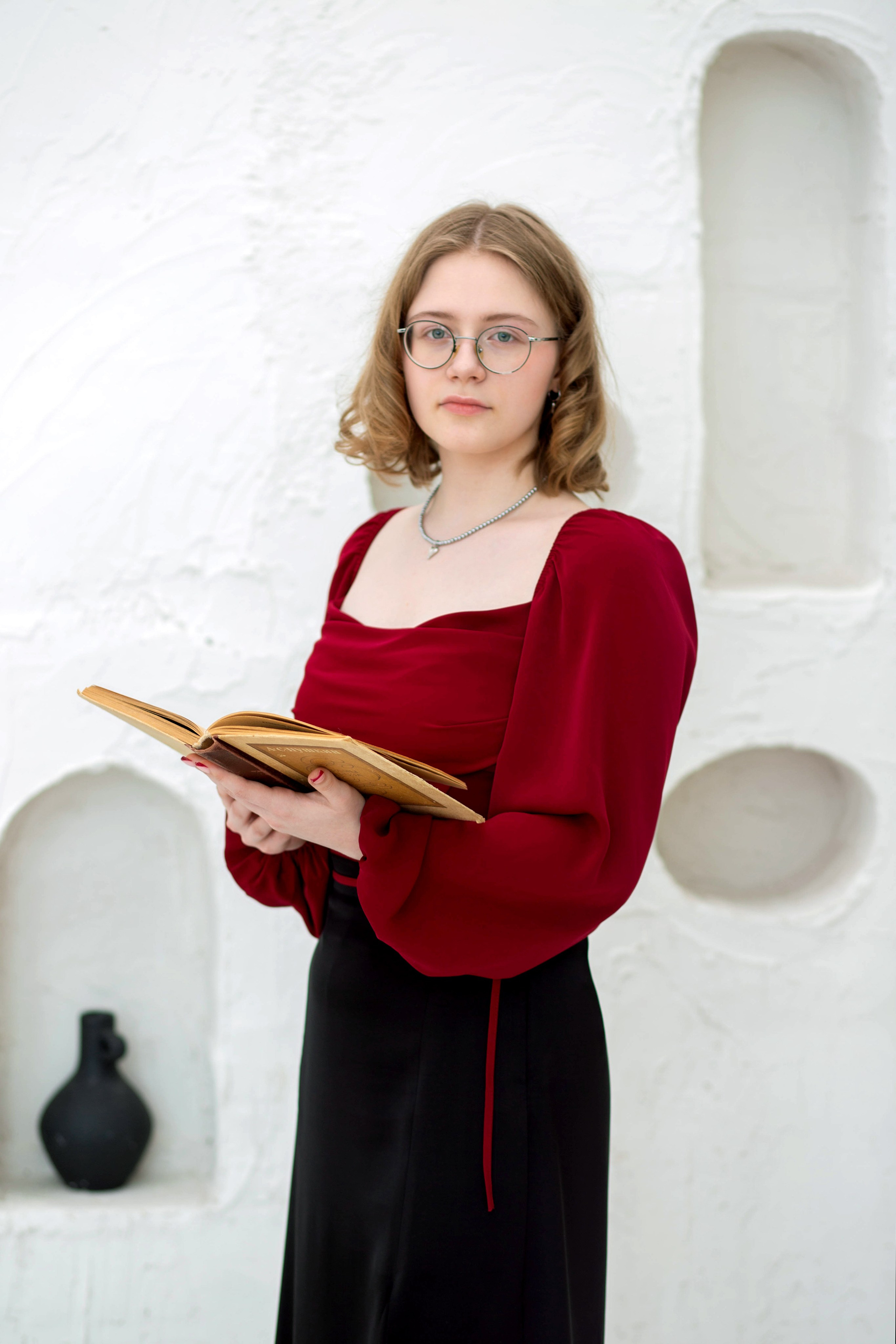 Красный с черным. Выпускные альбомы Воронеж от Веры Соколовой