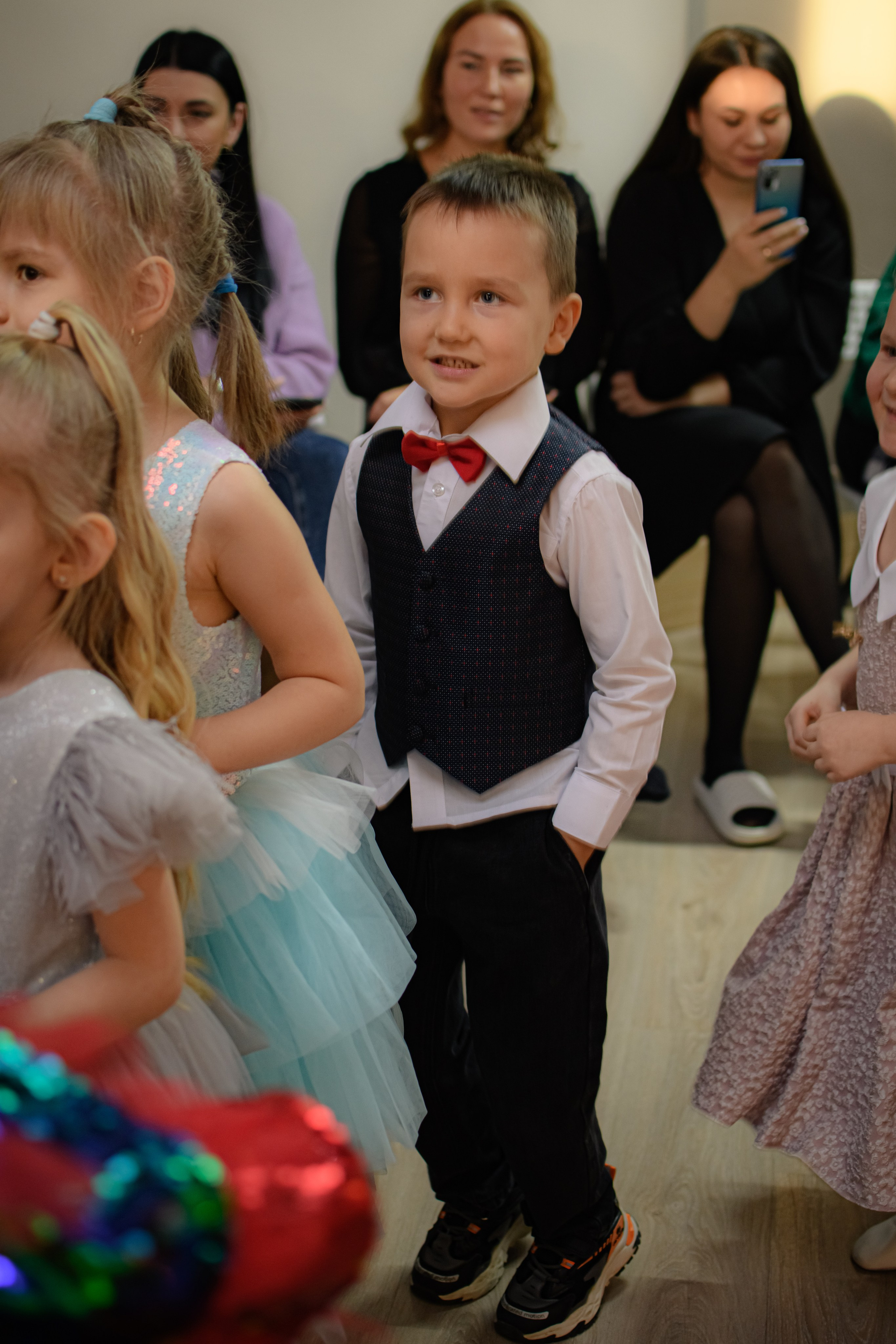 HAPPY NEW YEAR. Photokarish