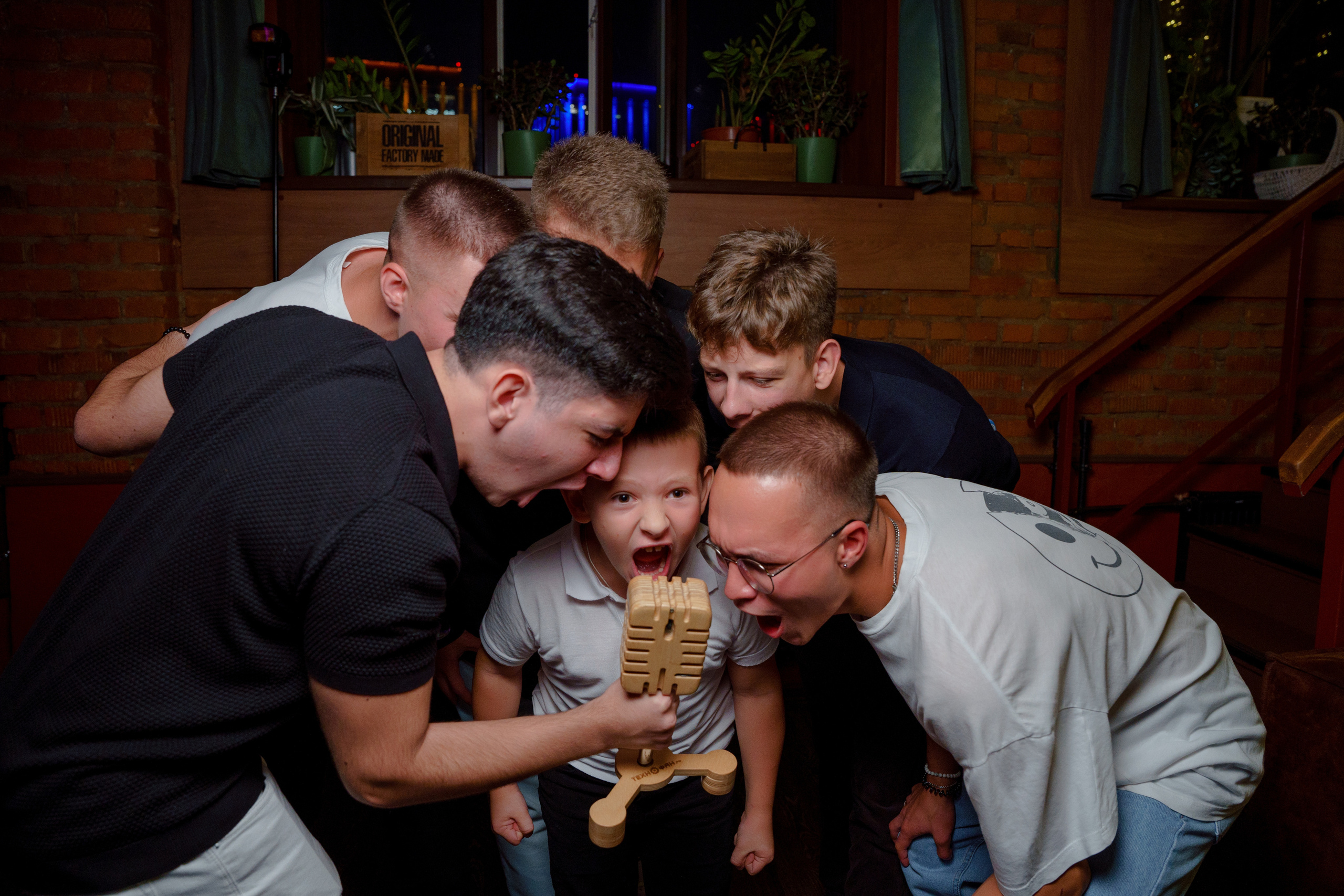 Репортажный фотограф на день рождения в Москве. Репортажный фотограф Москва Сергей Дружинин