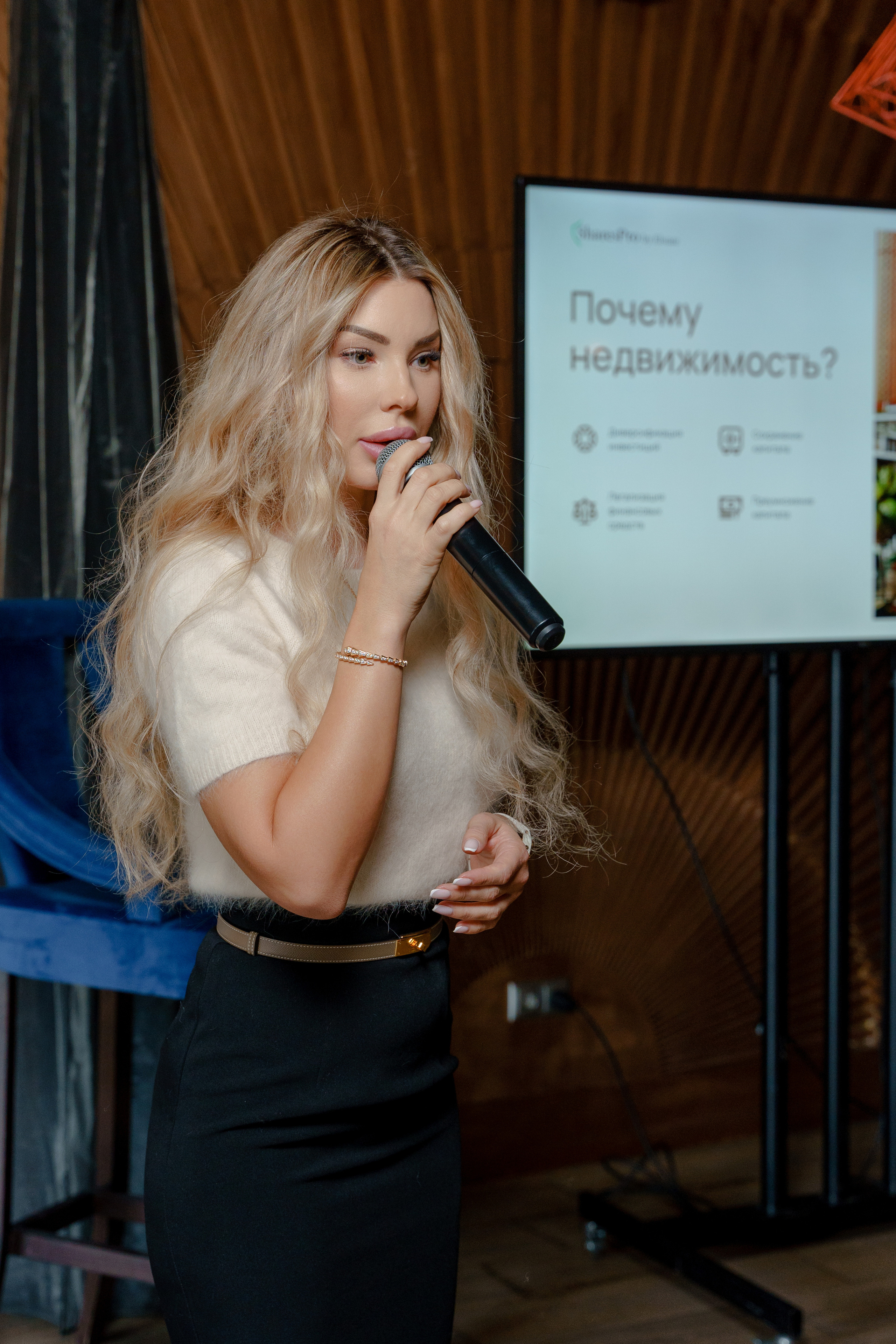 Репортажный фотограф на бизнес завтрак, пресс ланч Москва. Репортажный фотограф Москва Сергей Дружинин