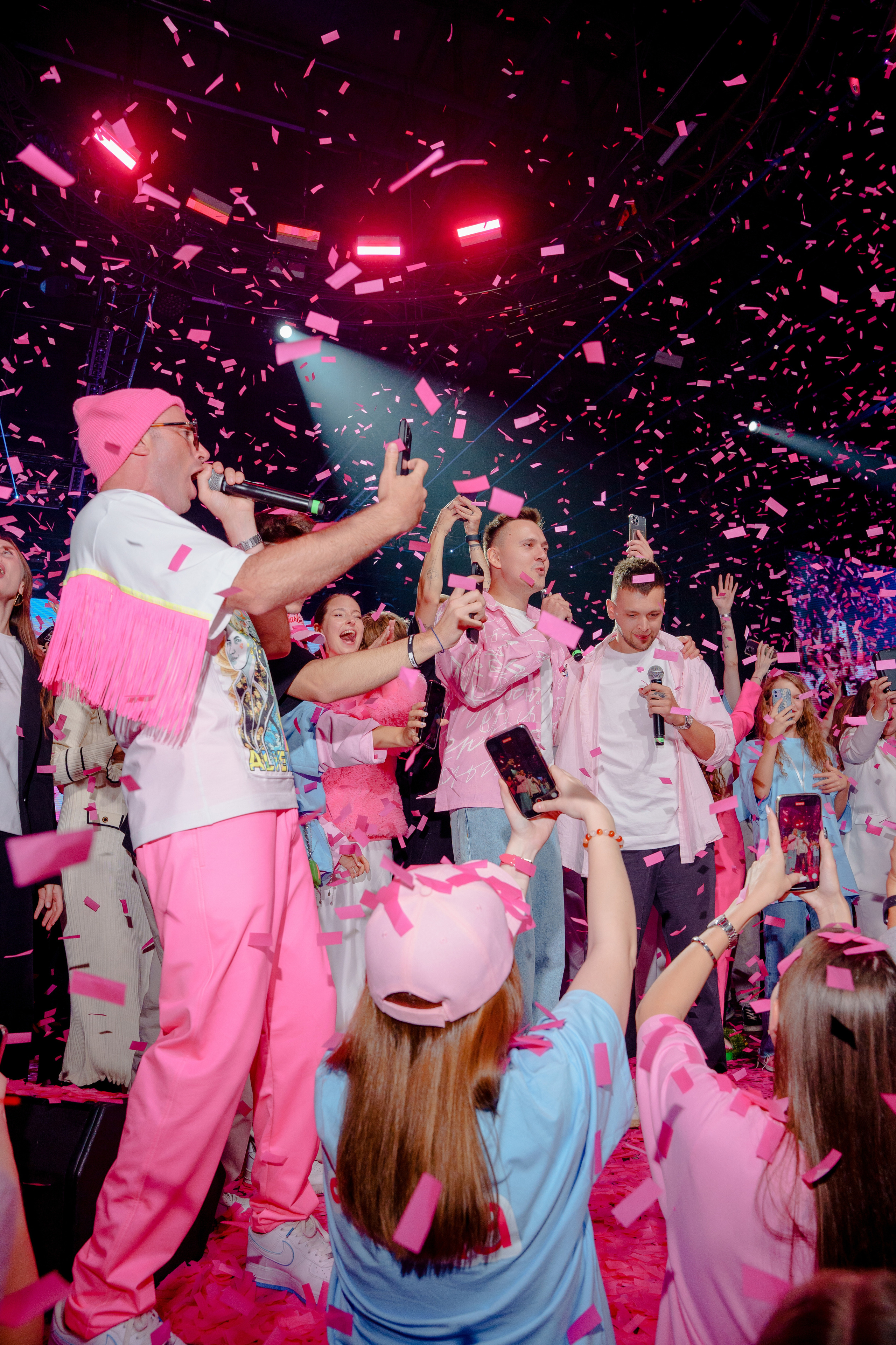 Светская хроника