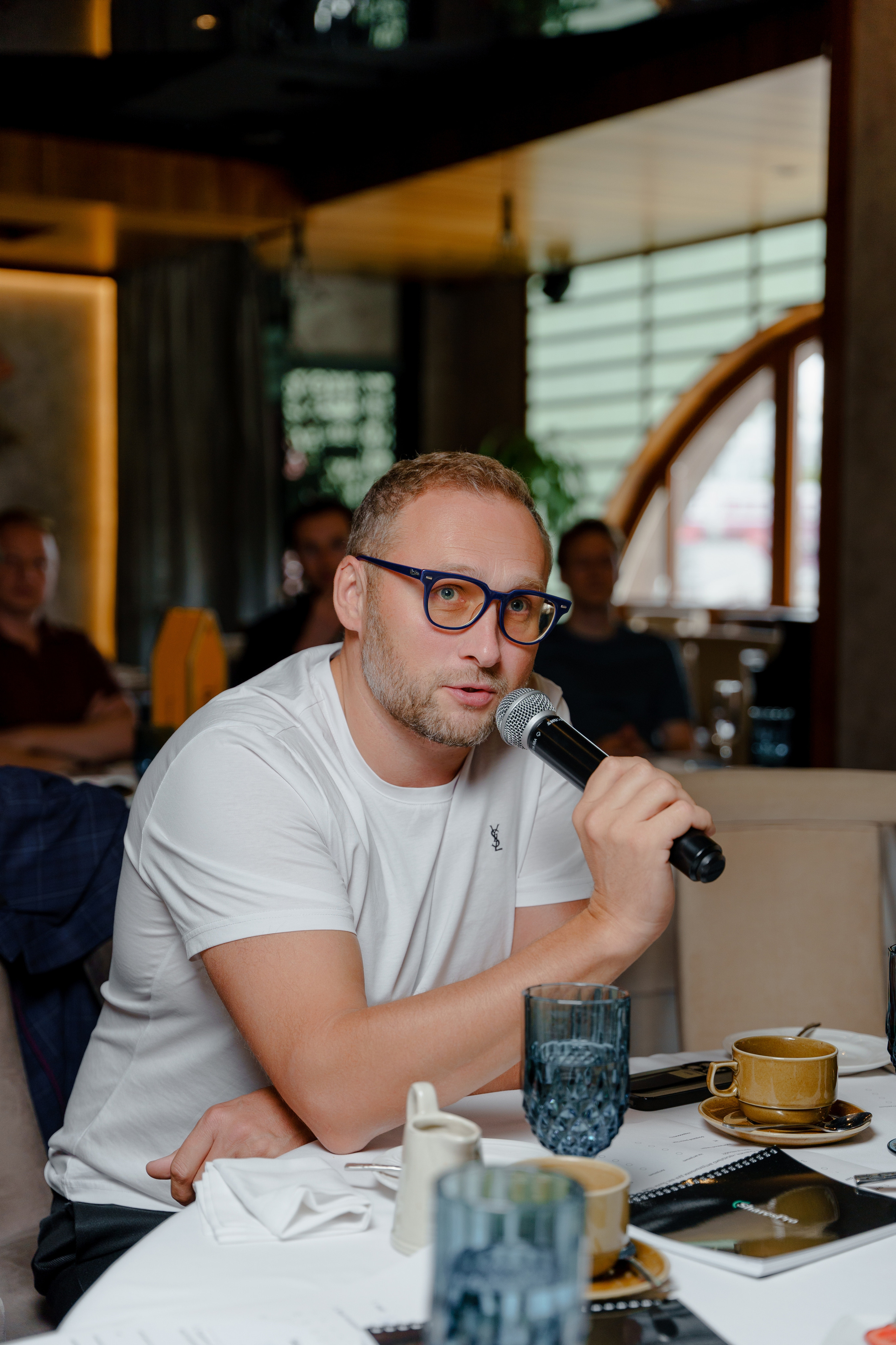 Репортажный фотограф на бизнес завтрак, пресс ланч Москва. Репортажный фотограф Москва Сергей Дружинин