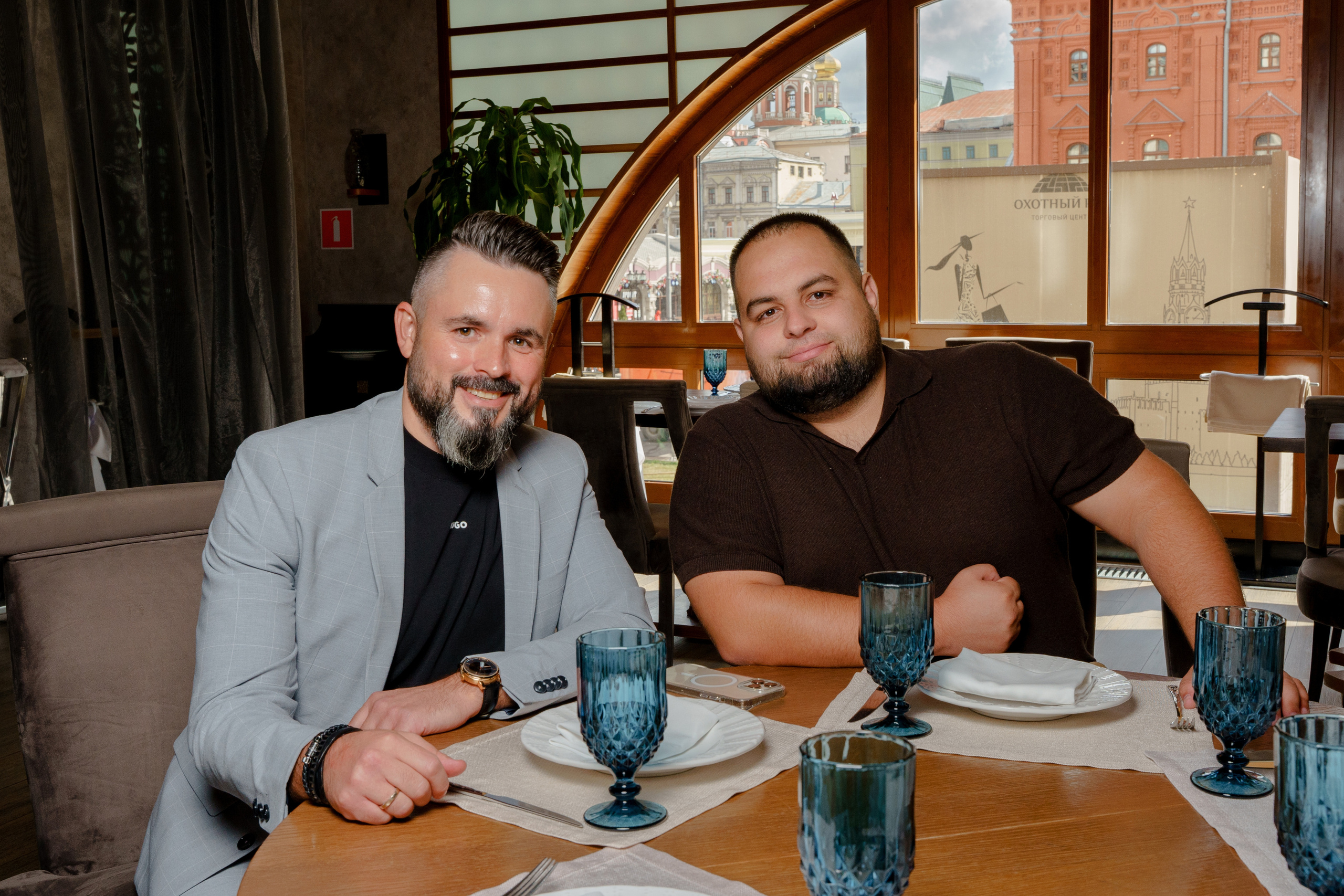 Репортажный фотограф на бизнес завтрак, пресс ланч Москва. Репортажный фотограф Москва Сергей Дружинин