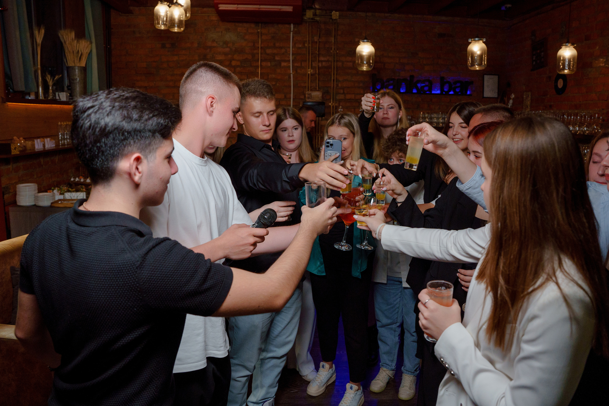 Репортажный фотограф на день рождения в Москве. Репортажный фотограф Москва Сергей Дружинин