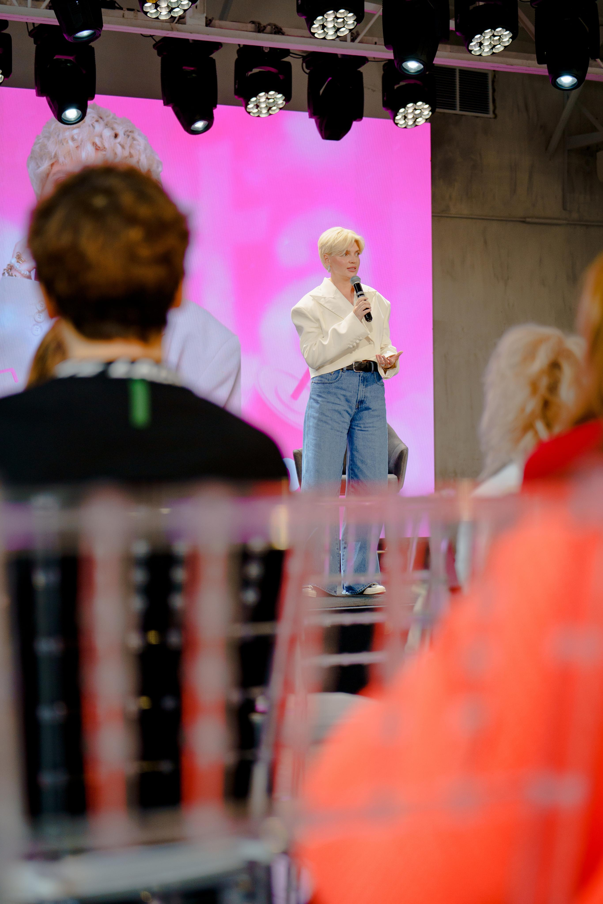 Кристина Софи вип день Instadium 2023