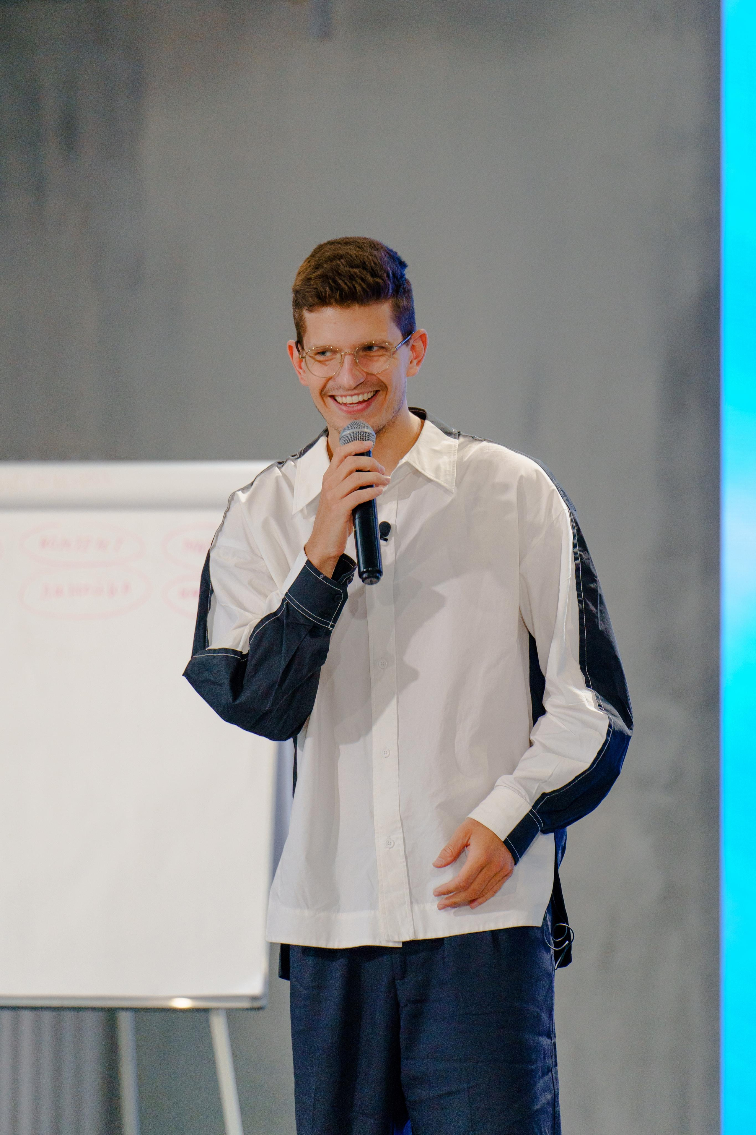 Фотограф на конференцию InstaDium Сергей Дружинин. Репортажный фотограф Москва Сергей Дружинин