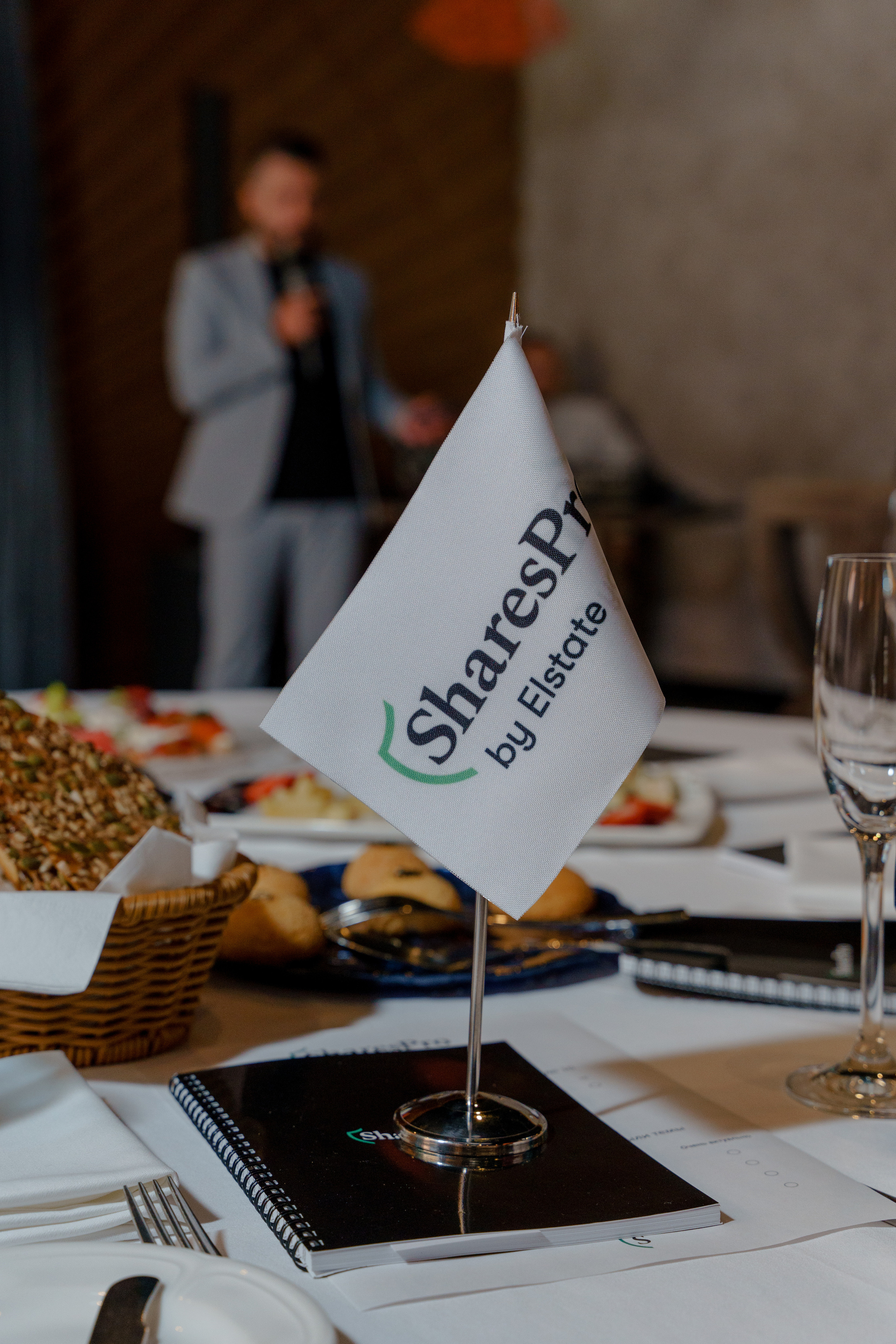 Репортажный фотограф на бизнес завтрак, пресс ланч Москва. Репортажный фотограф Москва Сергей Дружинин