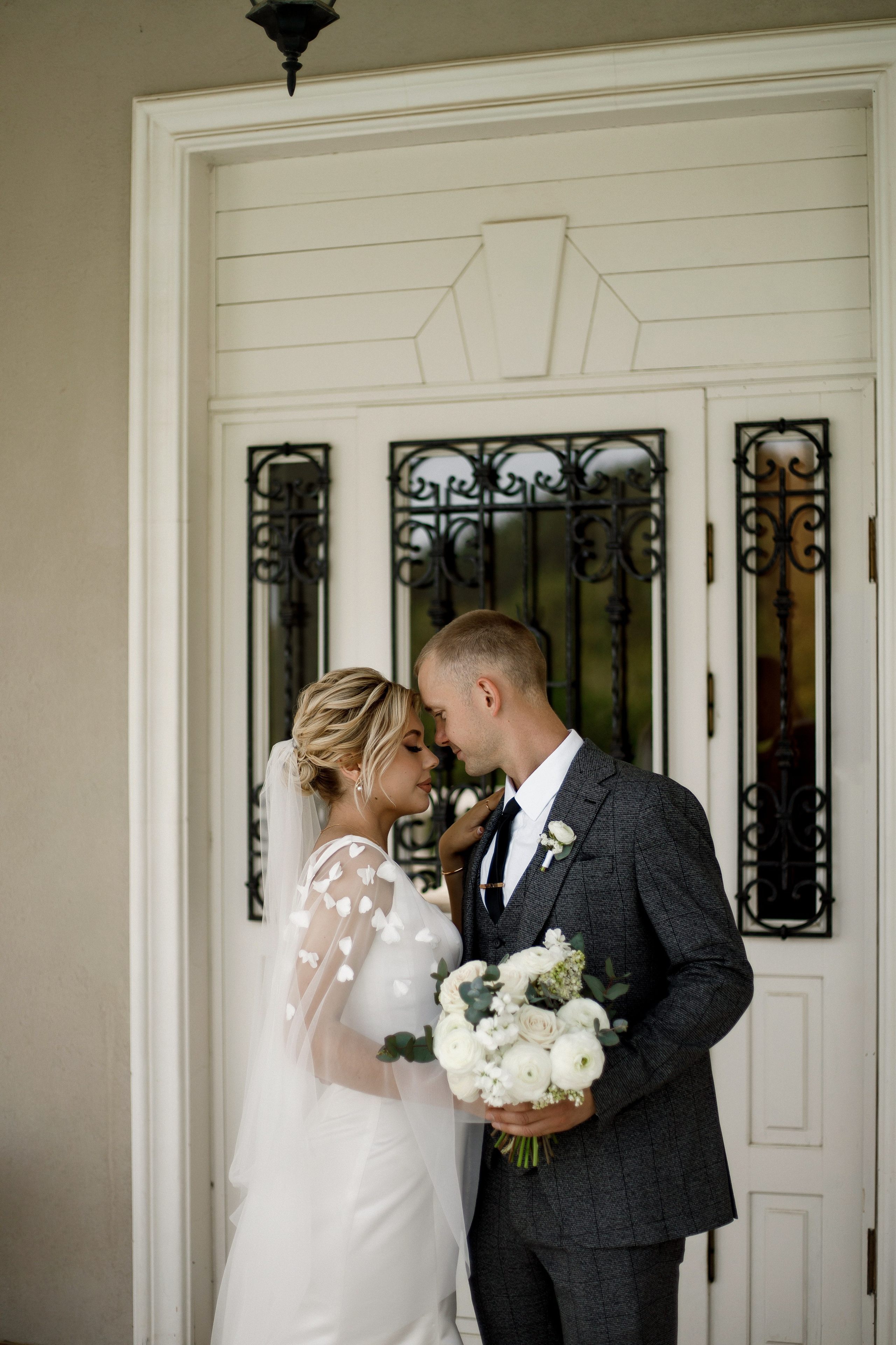 Денис и Алина. Белый замок. Фотограф Анна Лейман. Севастополь