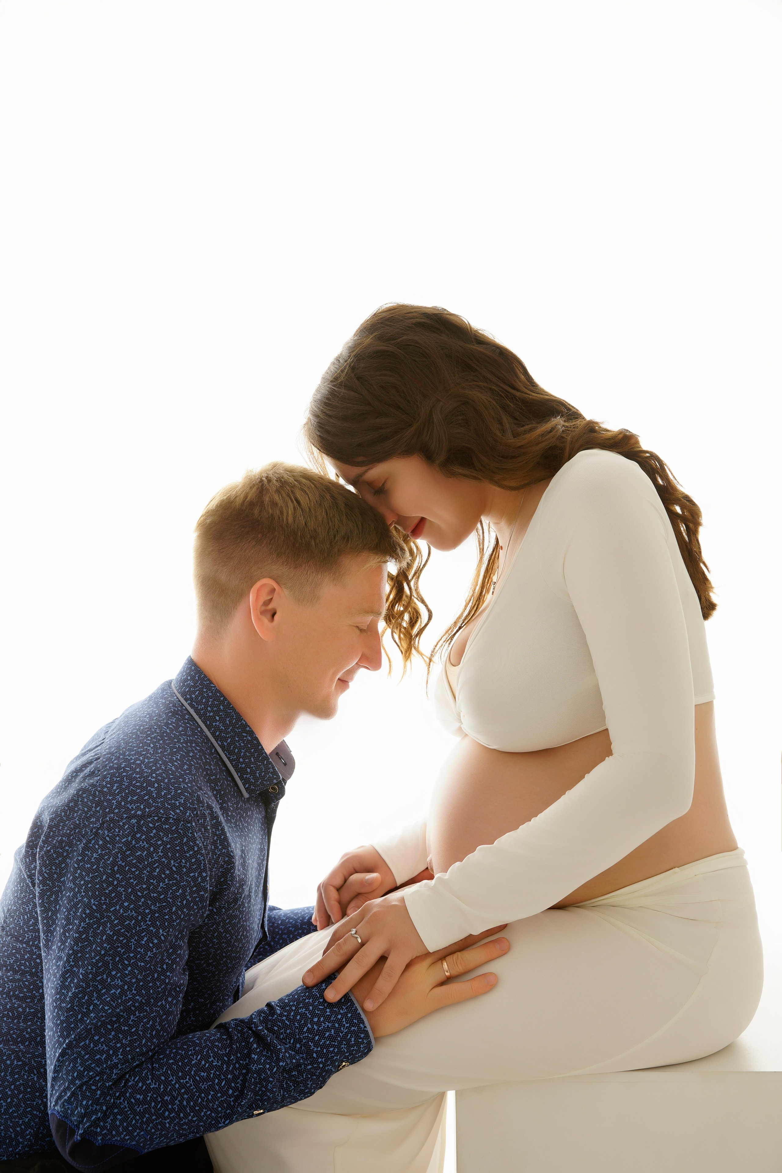 Съёмка беременности в моей фотостудии «НЕБО». Женский фотограф в Химках Алёна Ленёва