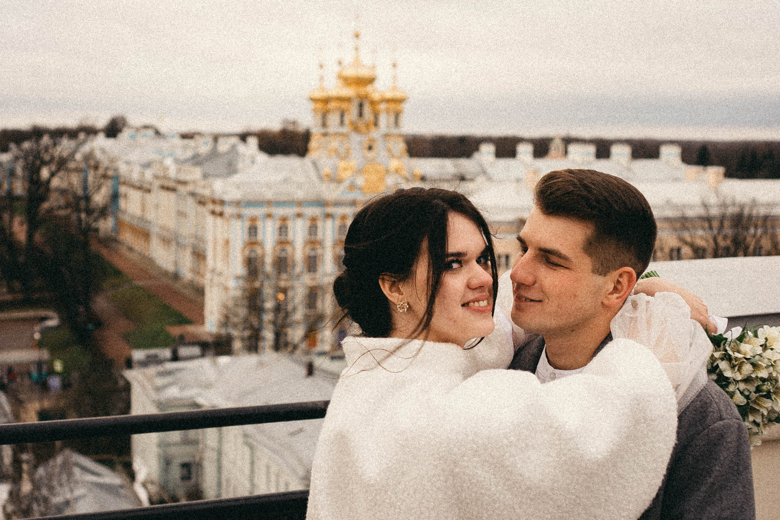 СВАДЕБНАЯ СЬЕМКА ПАРЫ В ГОРОДЕ ПУШКИН В ПАРКЕ ЕКАТЕРИНЕНСКОМ В НОЯБРЕ. Профессиональный фотограф, Санкт-Петербург — Виктория Богомолова