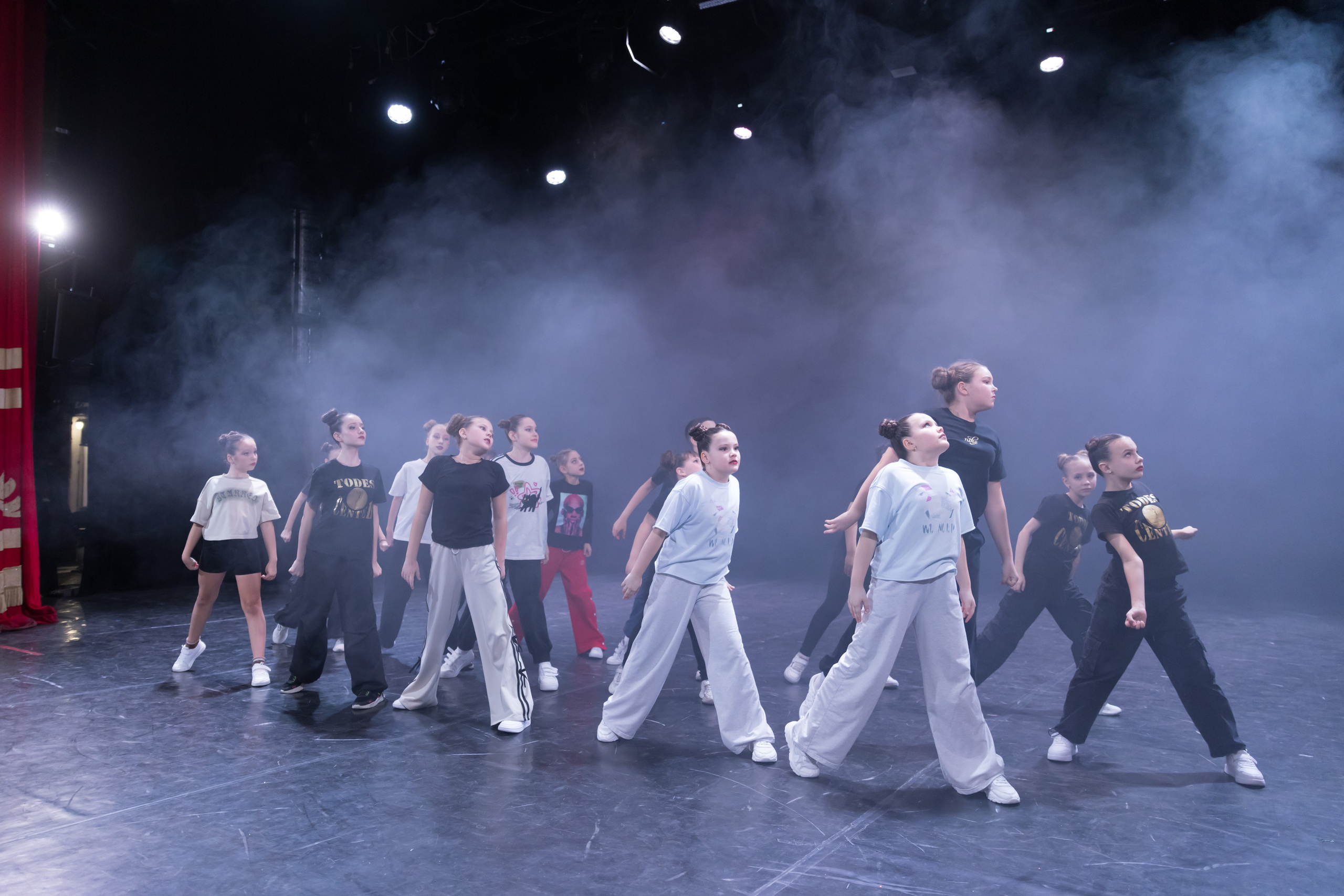 TODES Центр Краснодар Прогон Отчетного концерта Закулисье. Фотограф и Видеограф в Краснодаре Юлия Солодченко