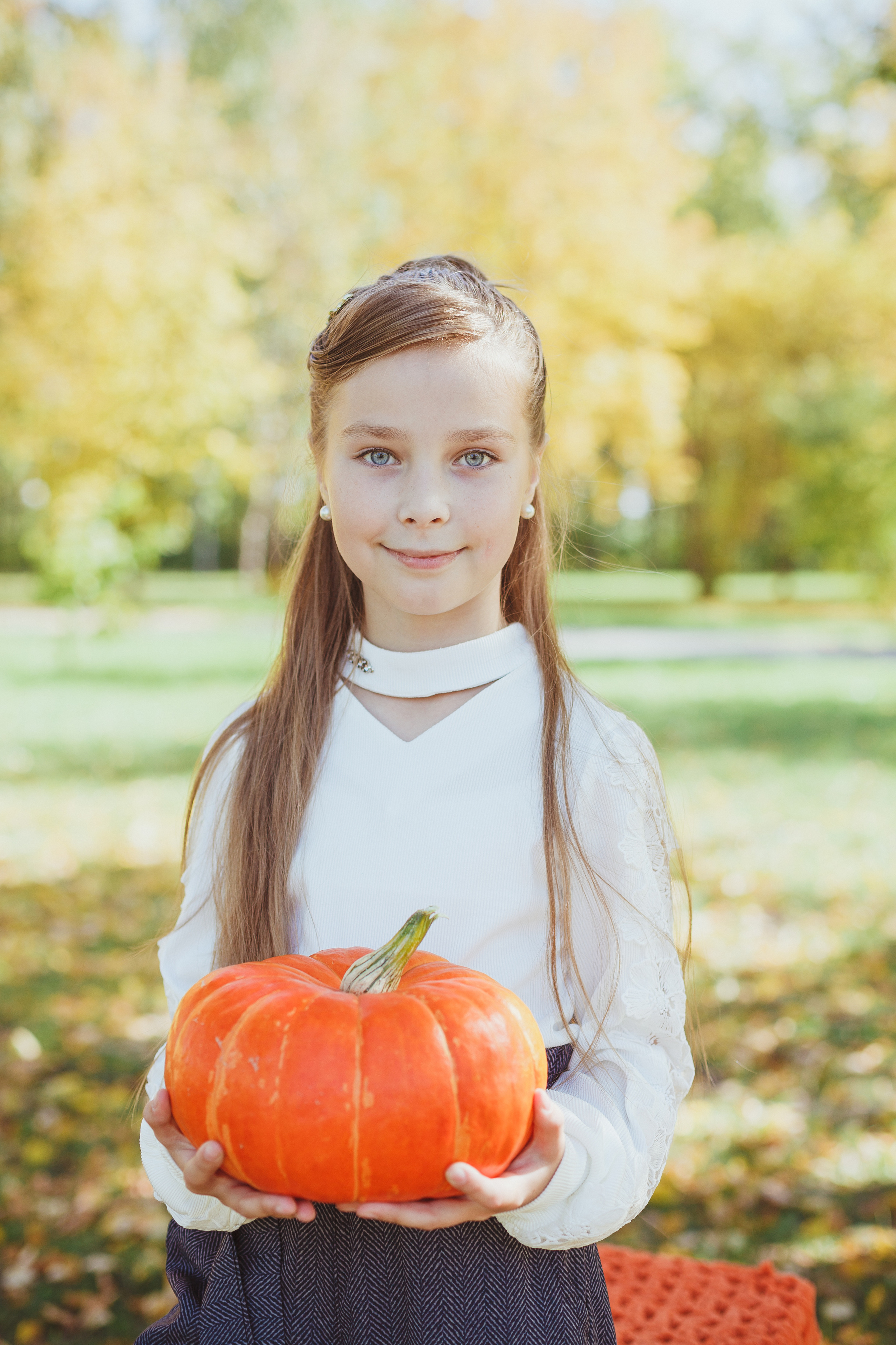 Школьная фотосессия на 31 августа. 1,2,3 сентября. Портреты детей 4-6 штук. Групповые общие 2-5 шт. Цена 450р. (1). Семейный и детский фотограф в Сухом Логу Ольга Кайгородова