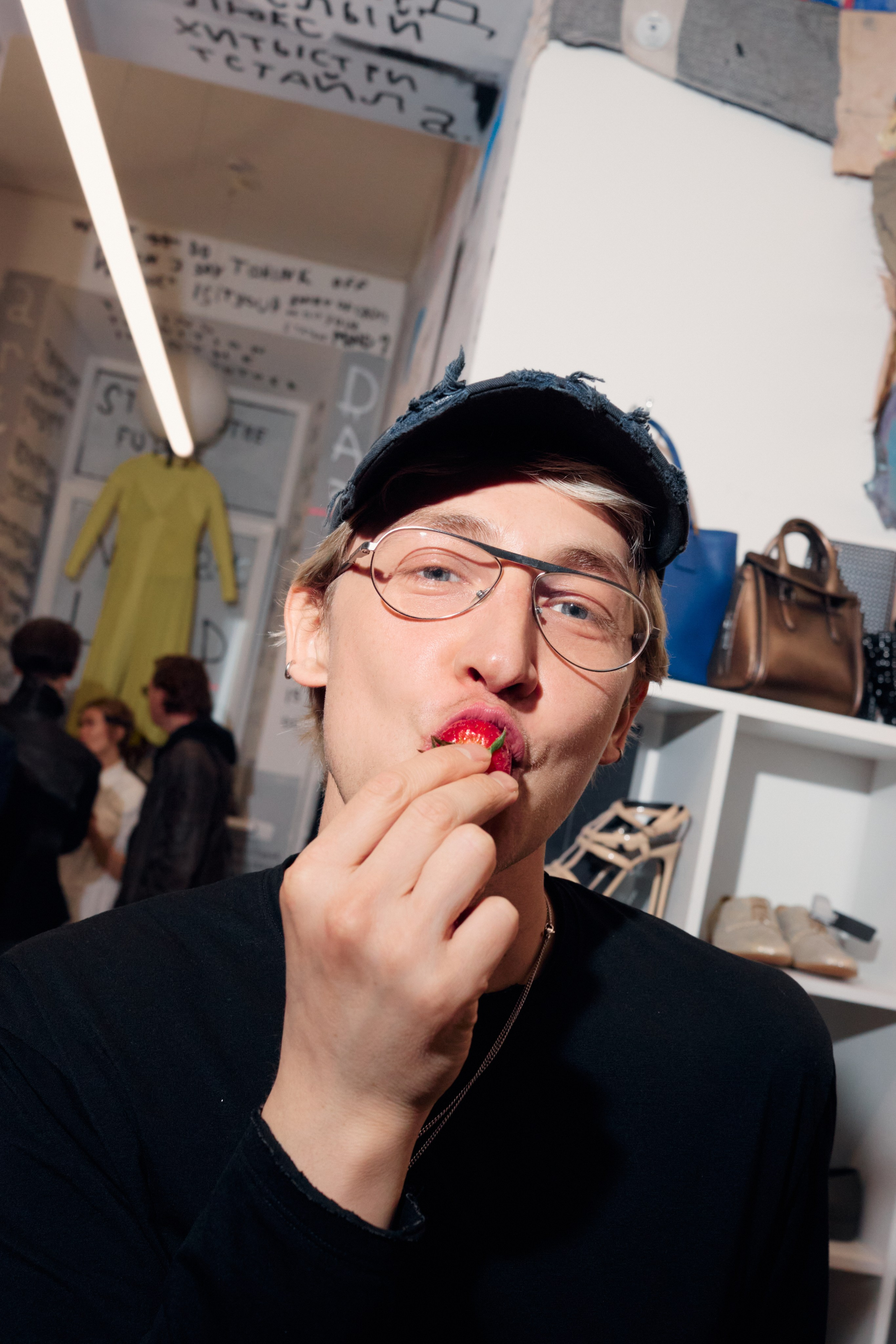 ПИФ-ПАФ Супершоп | вернисаж выставки SOBO GALLERY х ПИФ-ПАФ. Фотограф Михаил Николаев