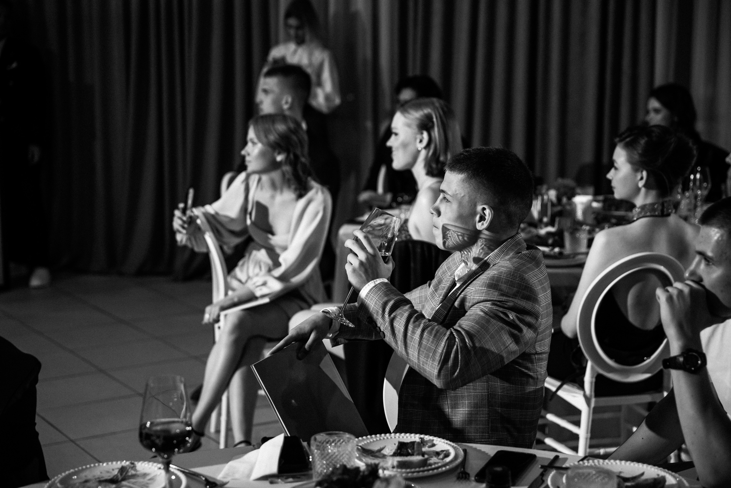 2023-06-23 Выпускной МБОУ СОШ № 10. Фотограф в Красноярске