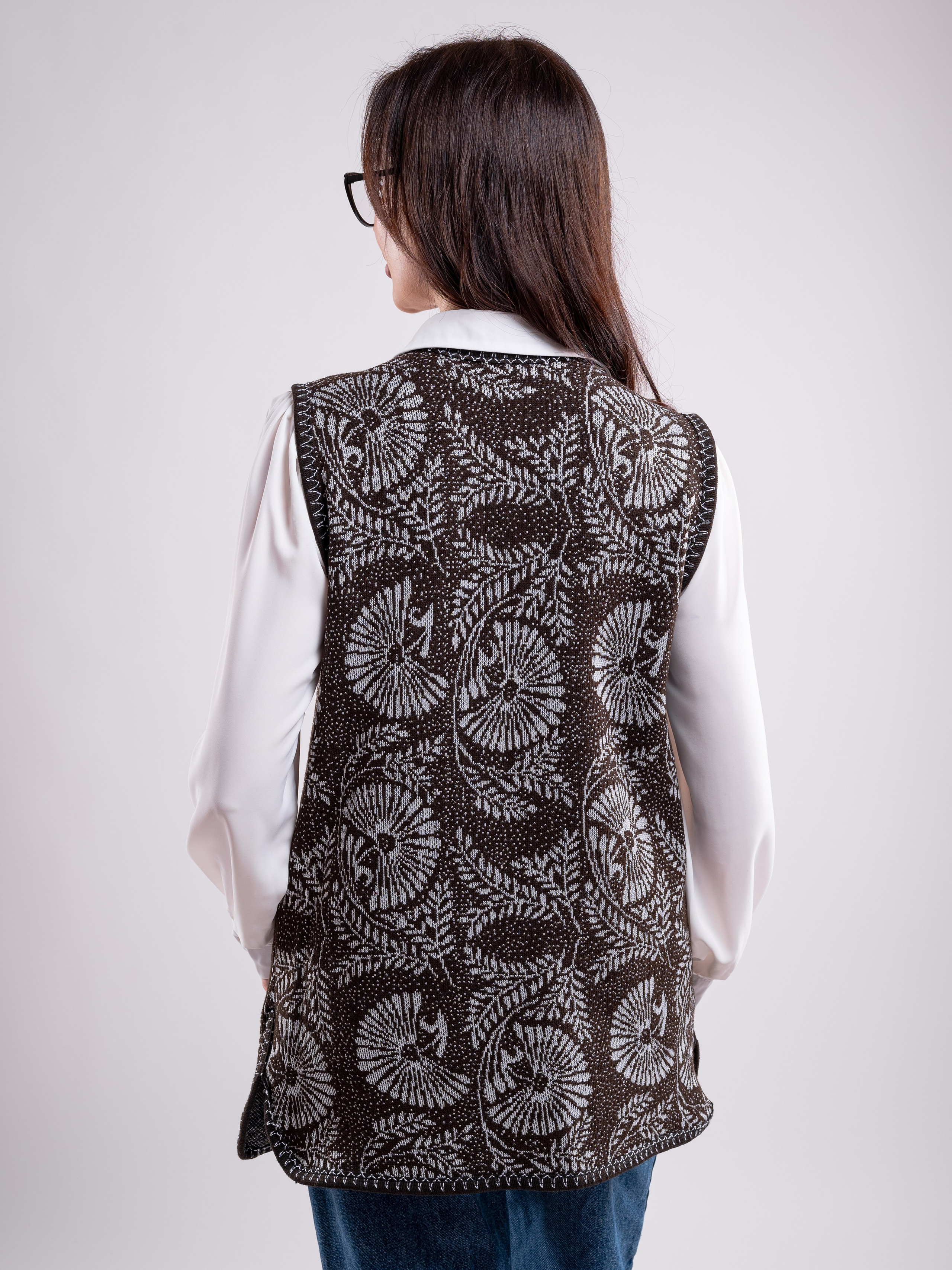 Жилеты. Предметный фотограф, фото для маркетплейсов Пятигорск, КМВ