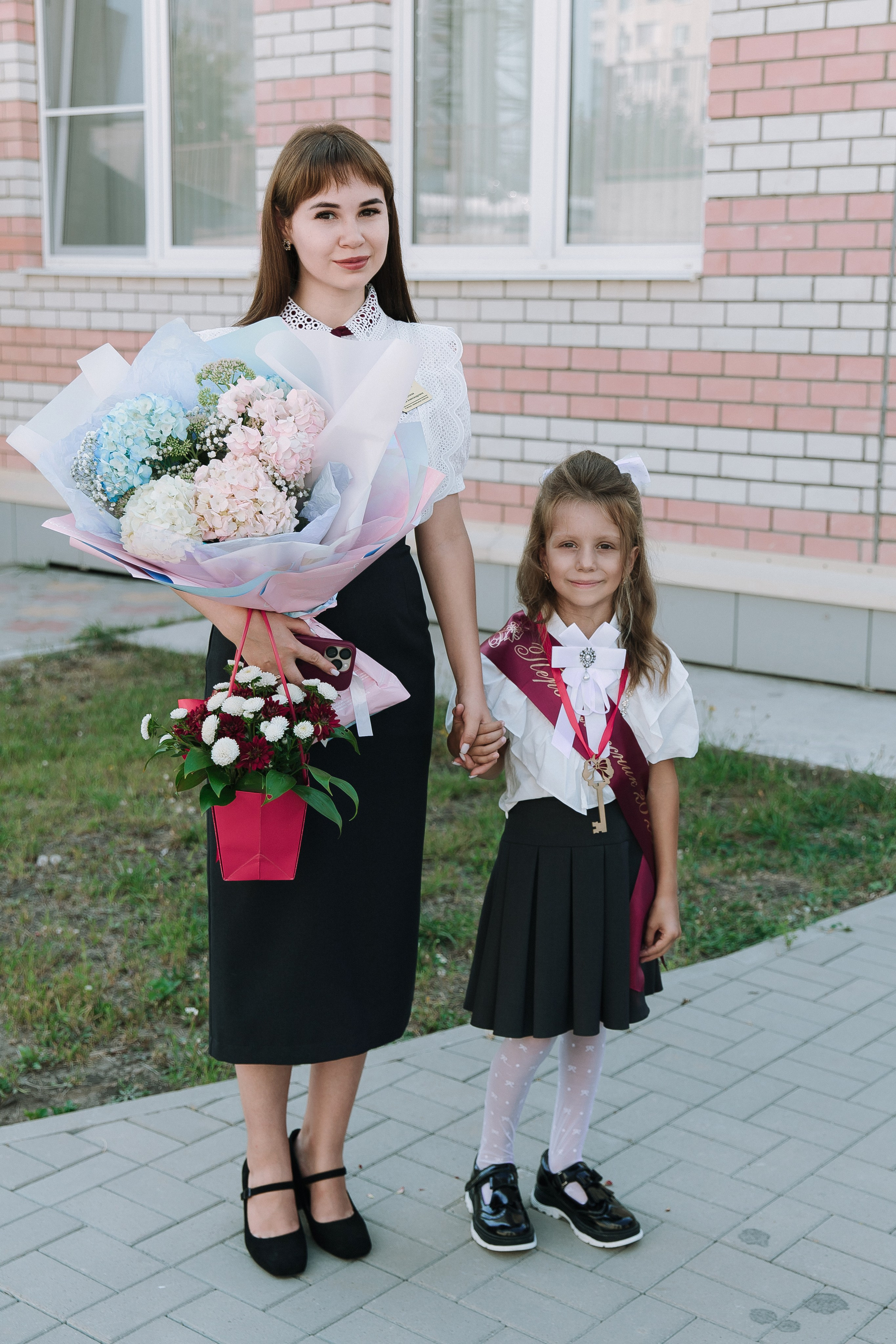 1 класс 11 школа. Выпускные альбомы Натальи Бутко: Новороссийск, Анапа, Геленджик