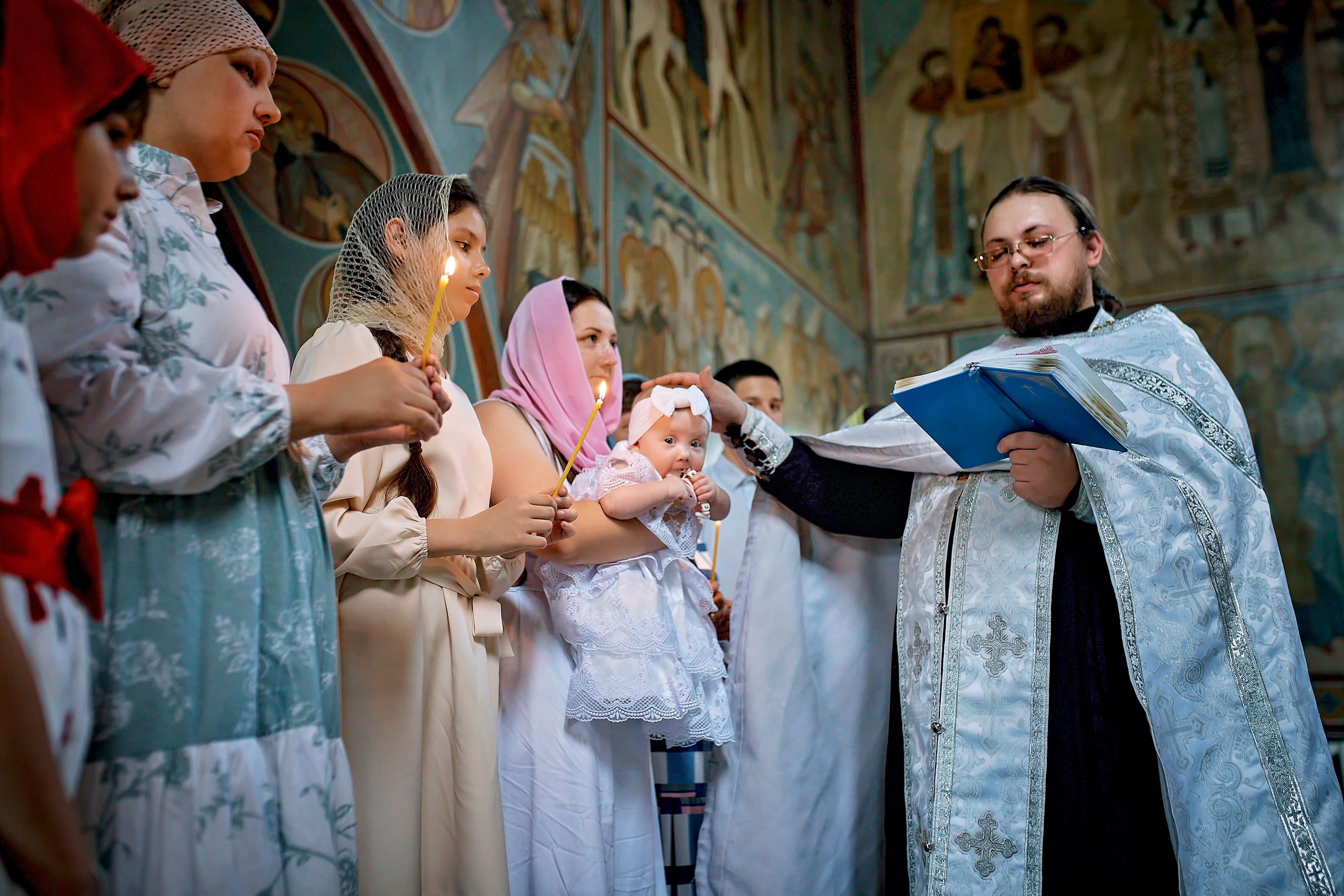 Крещение Софа. Фотограф на Крещение и Венчание в Барнауле