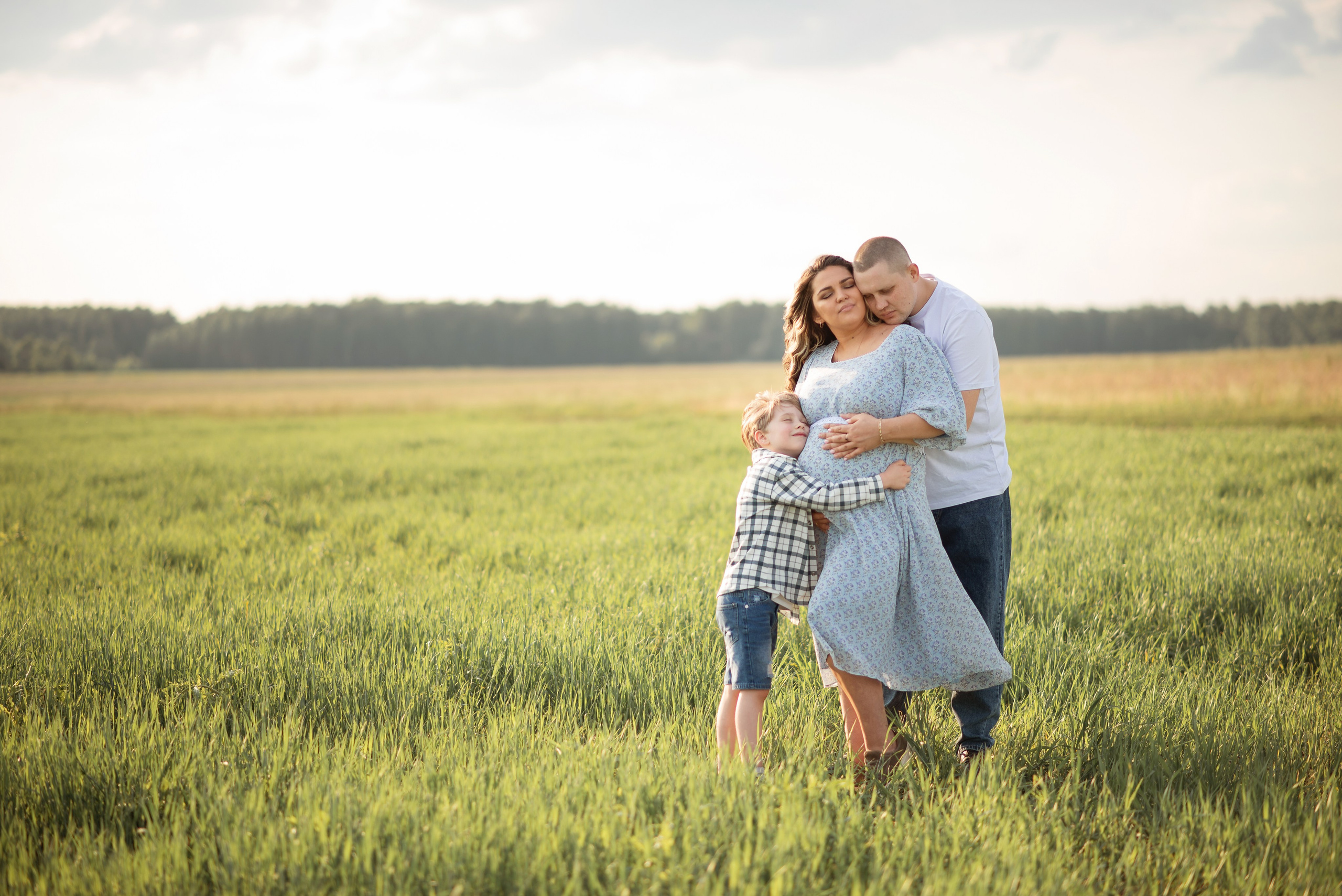 Съемка в поле. Фотограф новорожденных Екатеринбург, Первоуральск