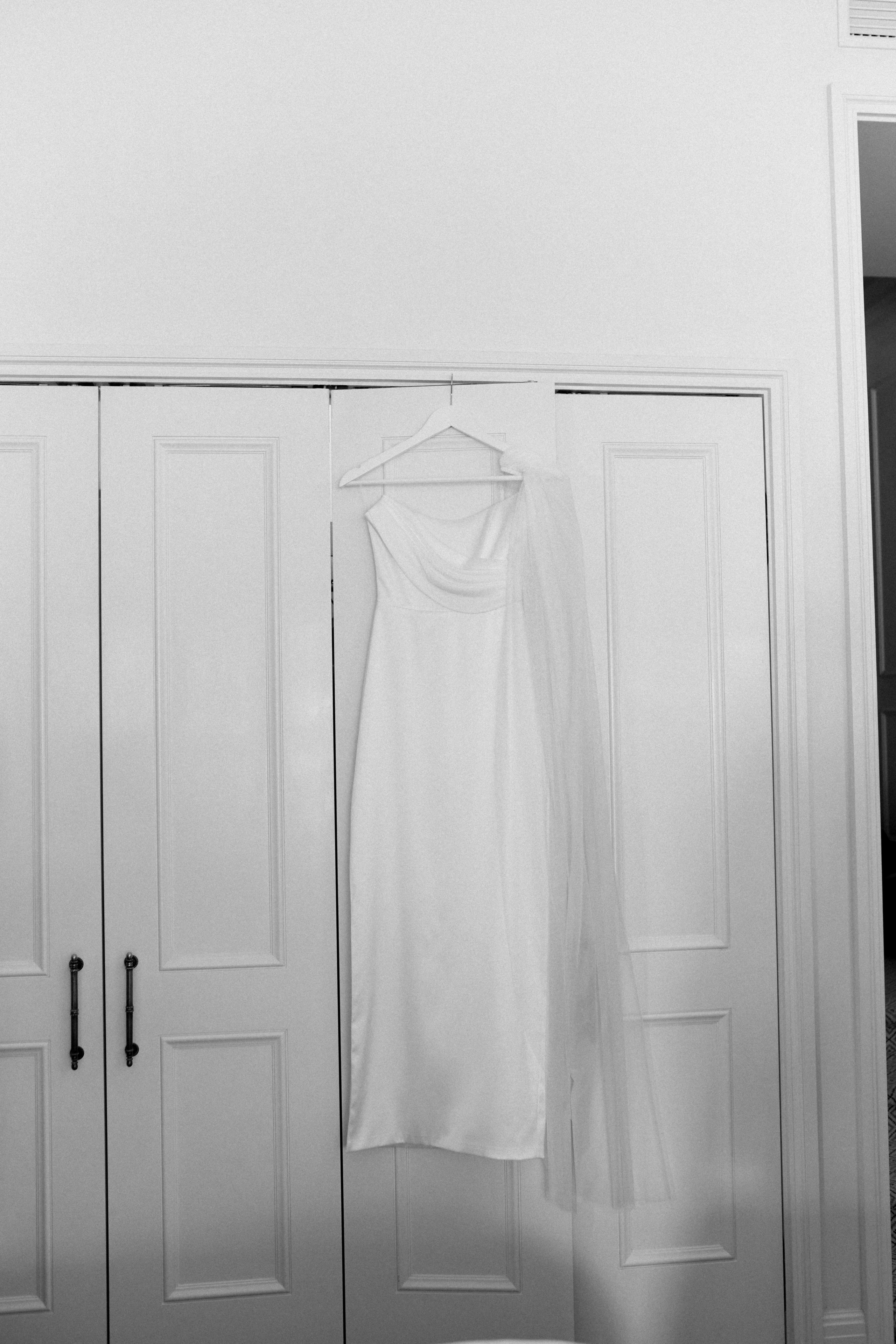 Свадебная фотосессия в отеле с видом на Исаакиевский собор. Сестры Карабаза. Фотографы и ретушеры в Москве и Санкт-Петербурге