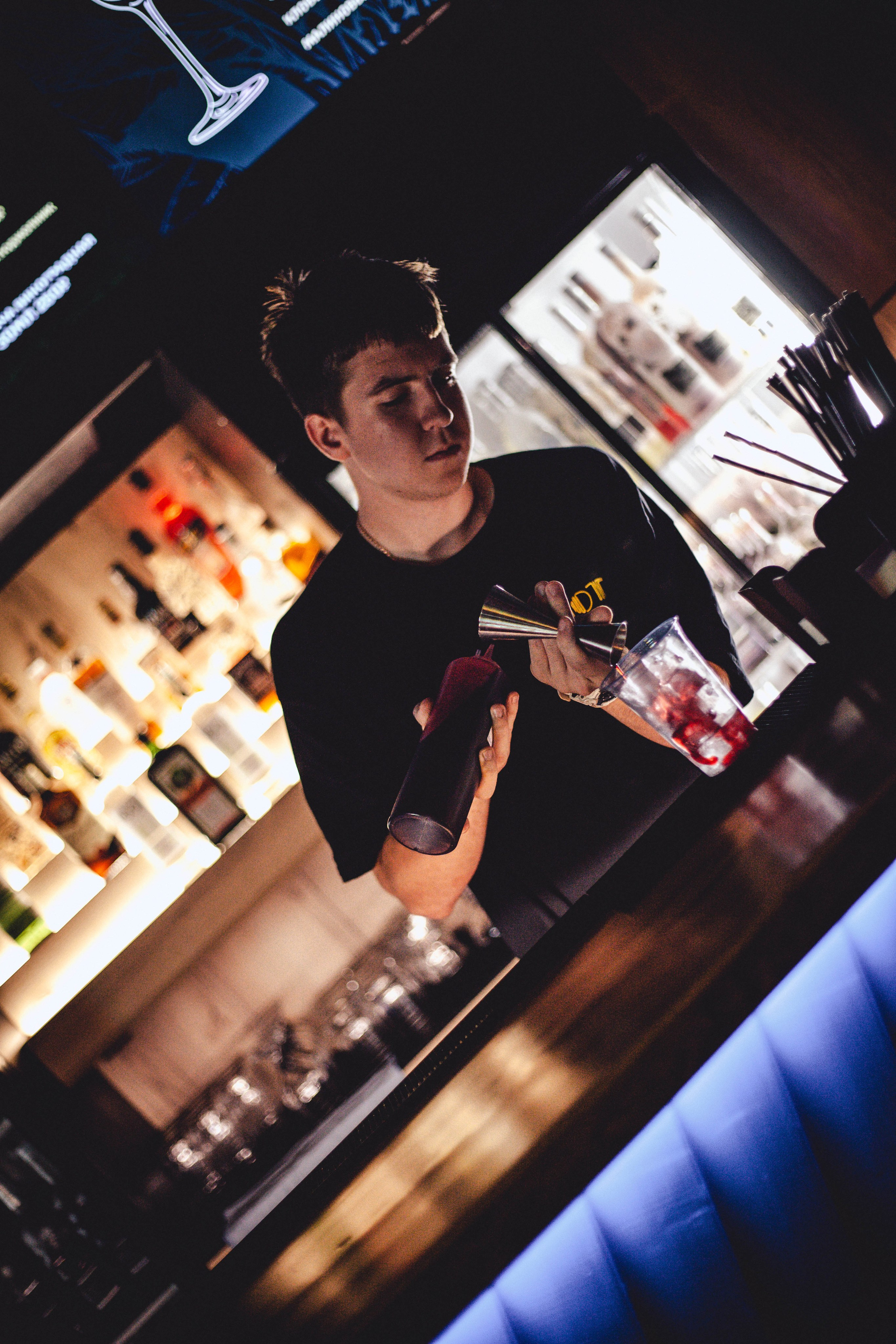 Шот Бар. Уличный фотограф Города N