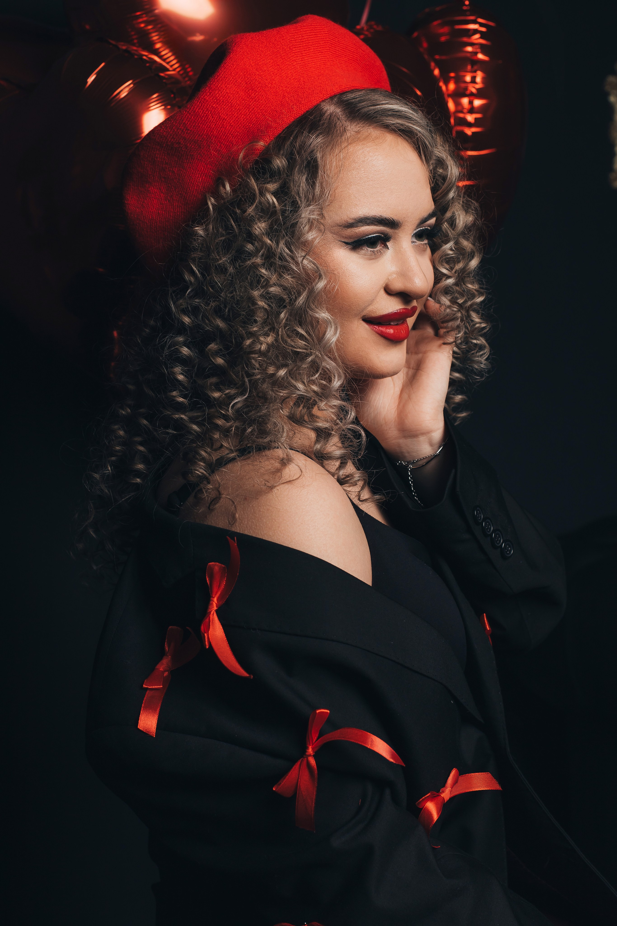 Фото день к 14 февраля.Эля