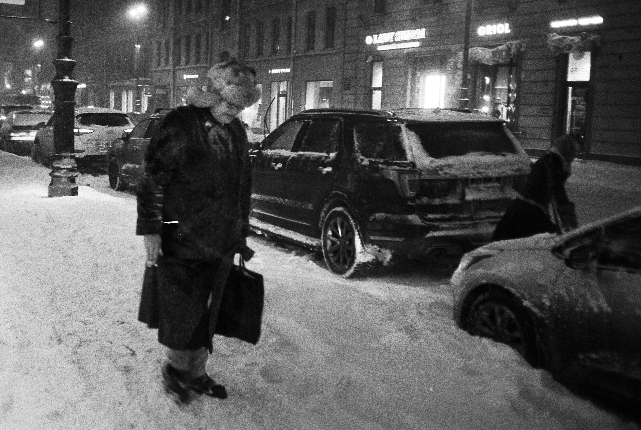 Фотографии черно-белые. Свадебный и семейный пленочный фотограф в Петербурге Истомина Ирина