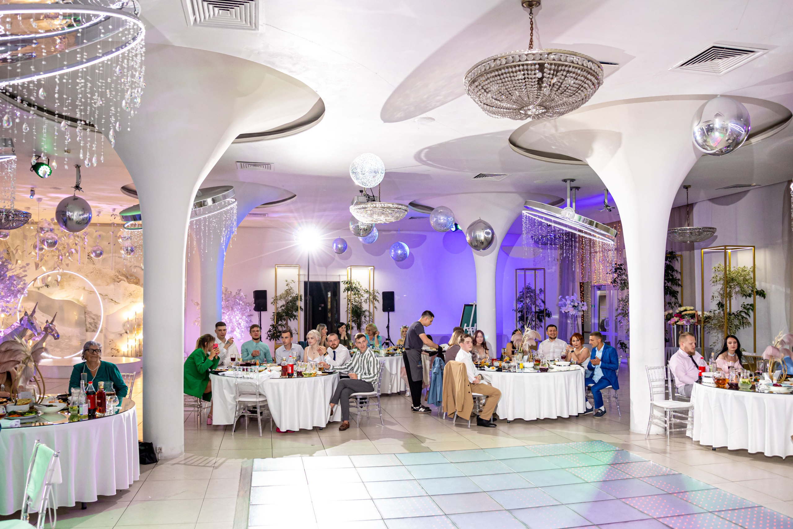 Фотограф на банкет свадьбы, юбилея в Санкт-Петербурге. Фотограф на праздник, корпоратив, День Рождения и Юбилей в г. Санкт-Петербурге Алексей Анкушев