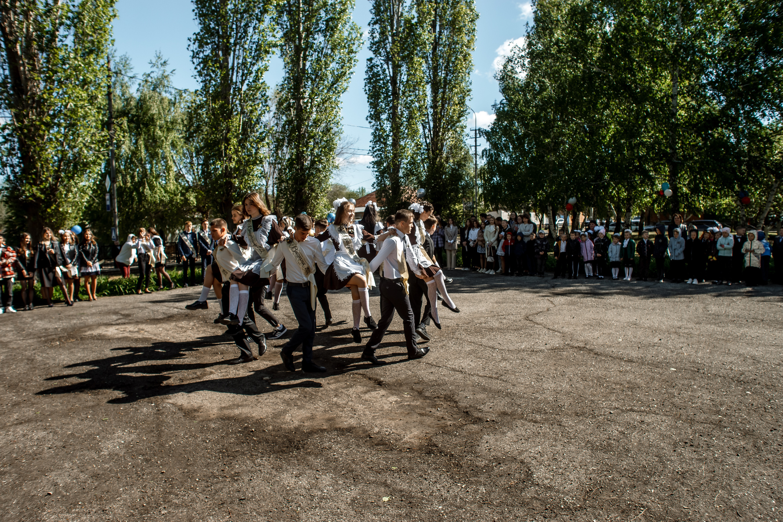 11 класс — последний звонок. Ольга Плаксина фотограф в Саратове