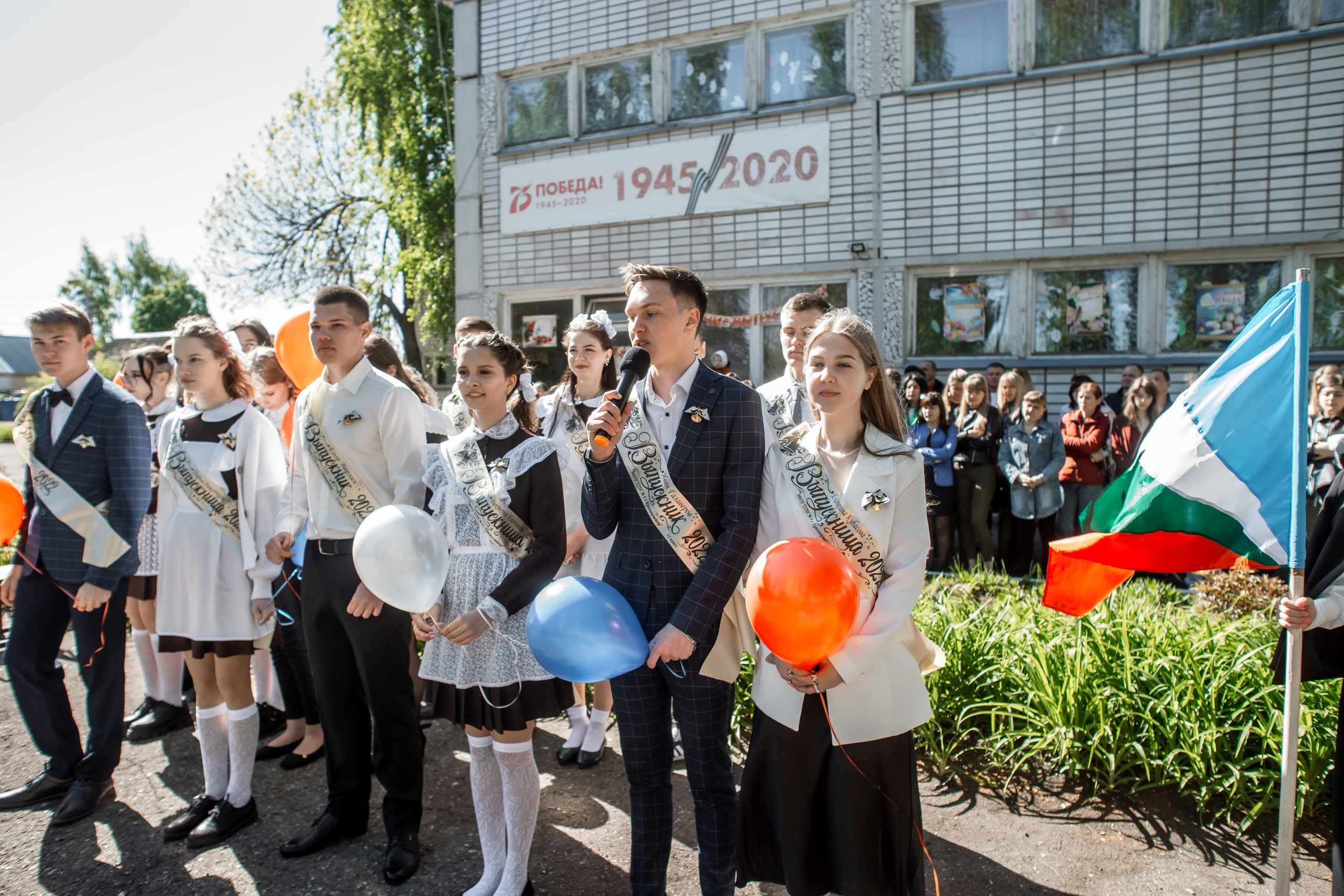11 класс — последний звонок. Ольга Плаксина фотограф в Саратове