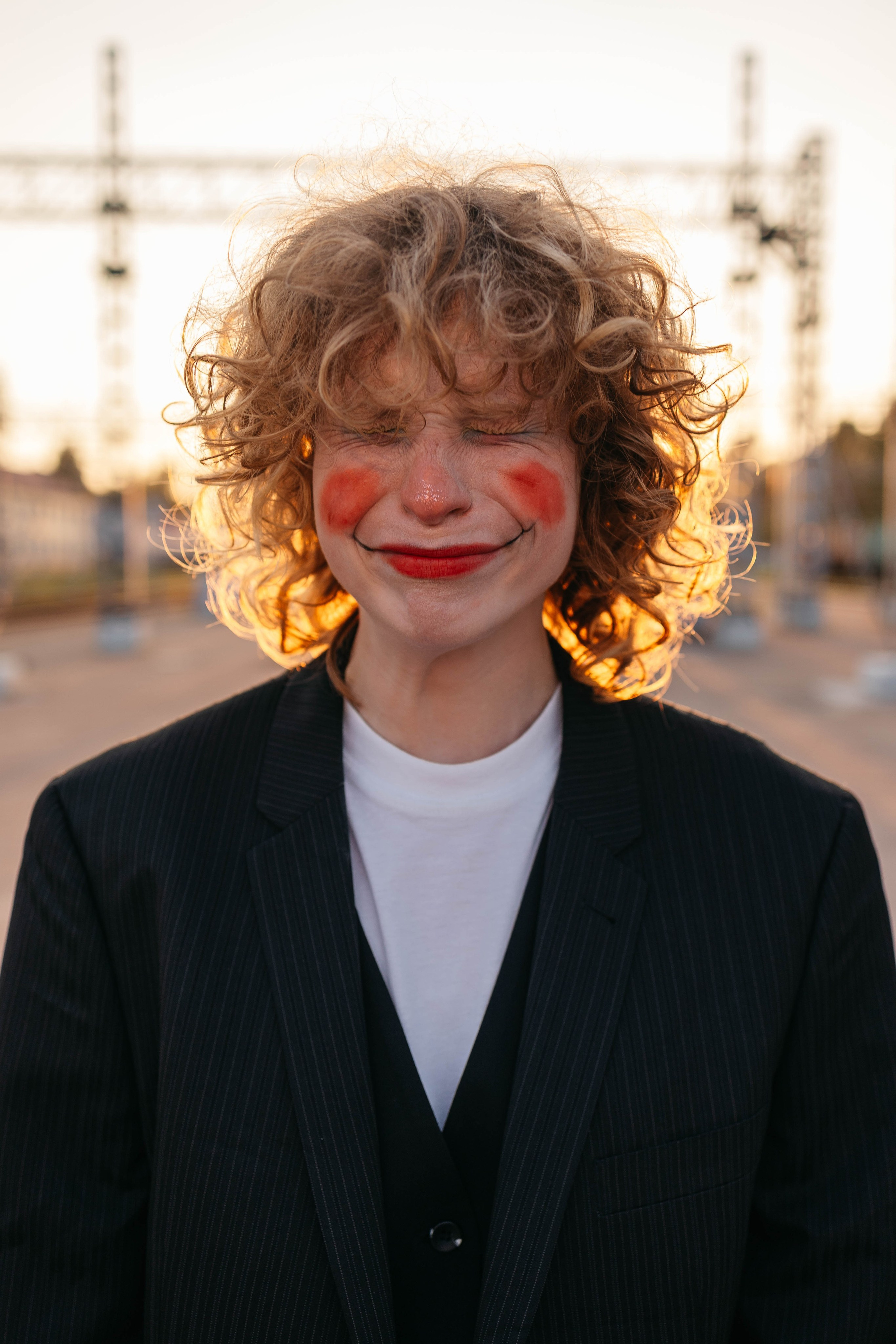 Закат на ЖД вокзале. Лиза. Фотограф в Твери Лагодная Яна