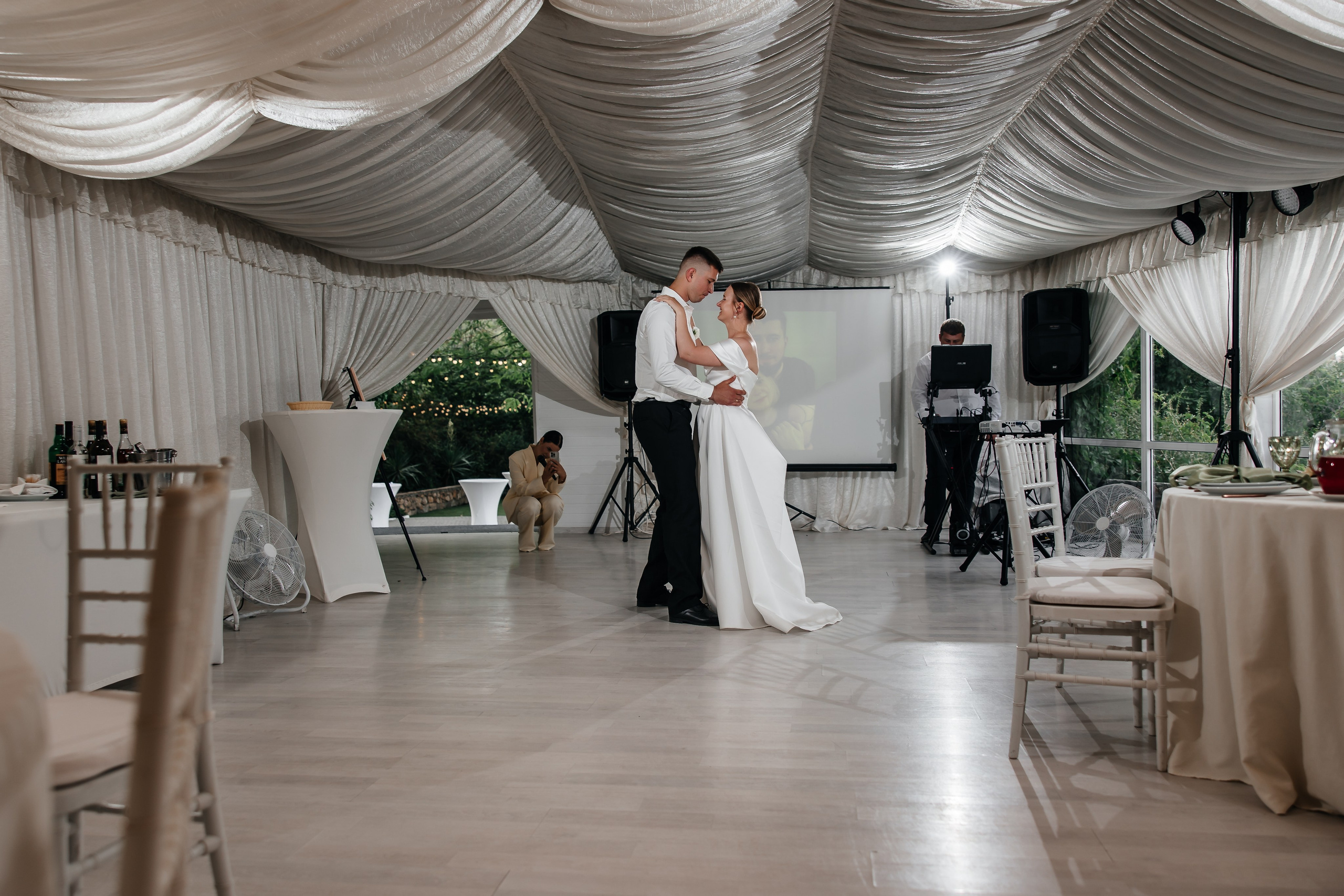 Анонс свадьбы Юлии и Игоря. Городская лавстори в Севастополе. Свадебный фотограф в Крыму и Севастополе Ольга Баскакова