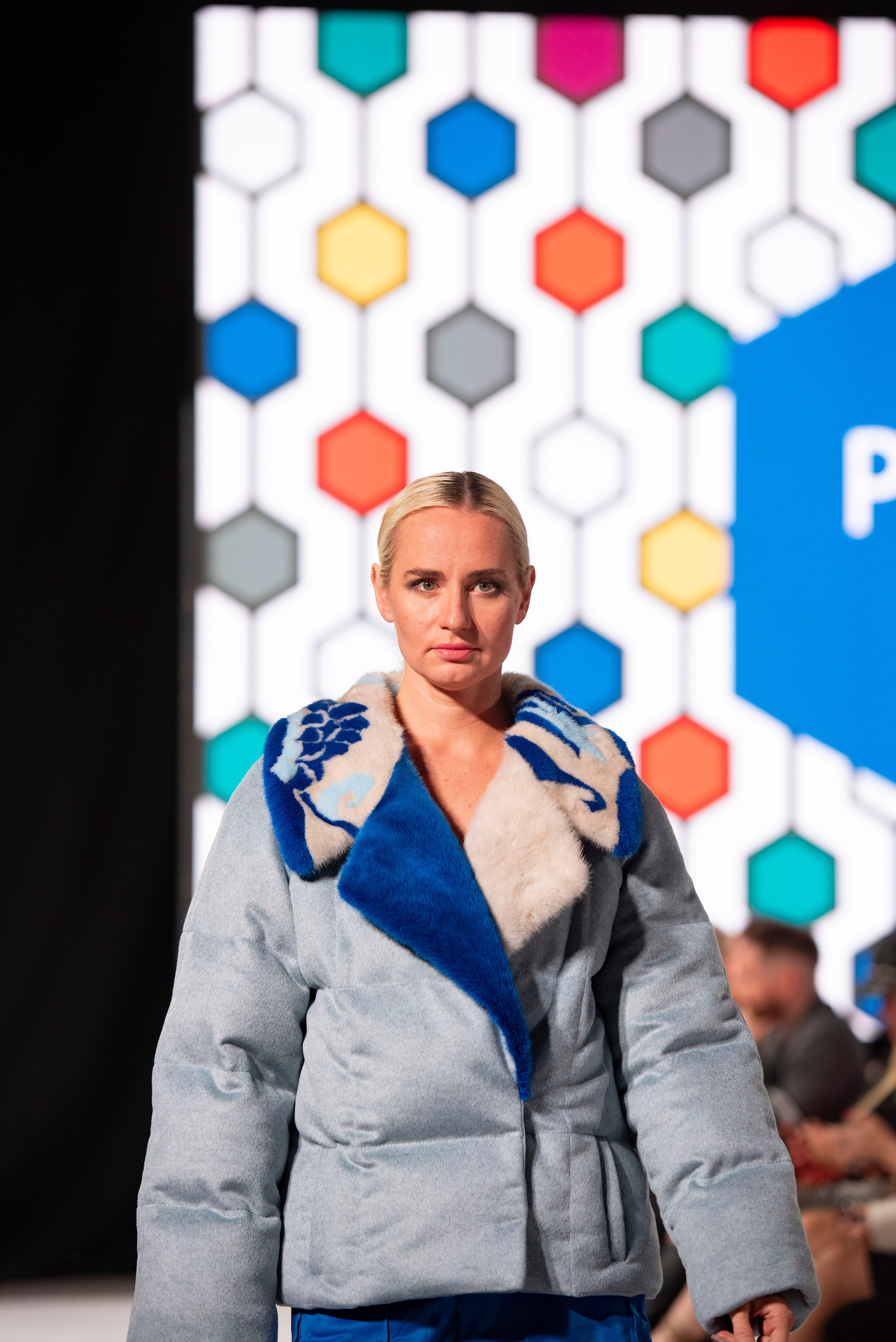 Фотограф на модельный показ. Свадебный, семейный, фэшн фотограф, школьный фотограф в Сочи