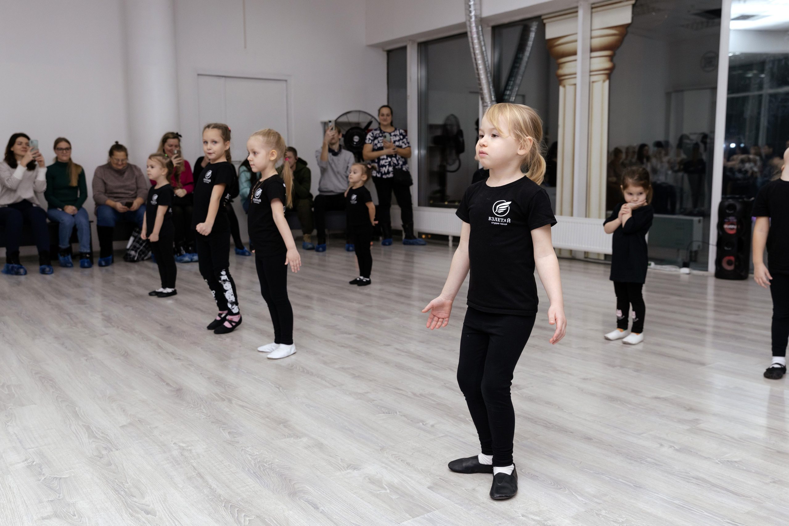 Студия «Взлетай». Открытый урок. Семейный фотограф — Макс Белогрудов