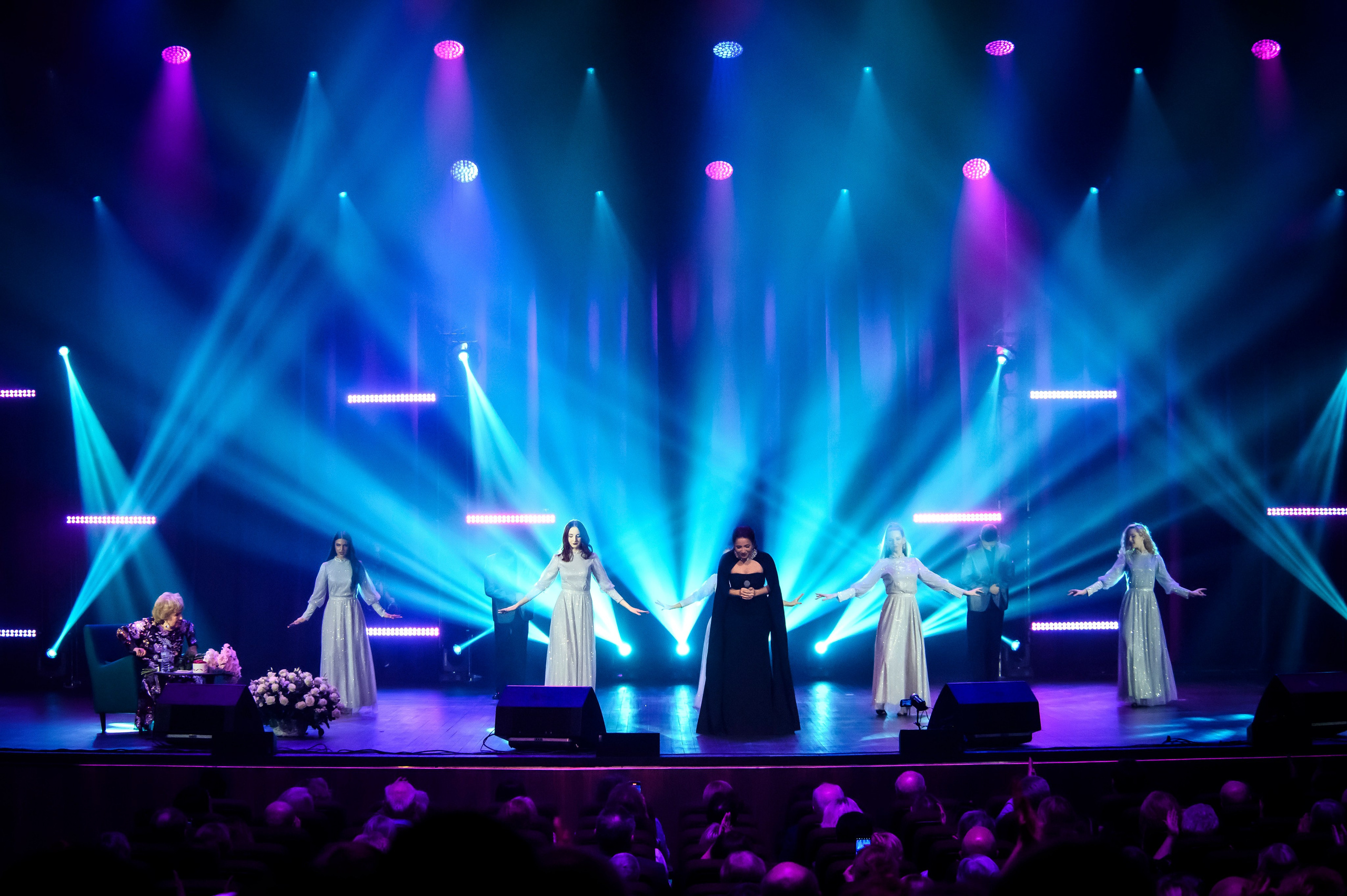 Лариса Рубальская — КЗ «Москва», Остров мечты. Бренд-фотограф для экспертов и блогеров в Москве Влада Горбовская