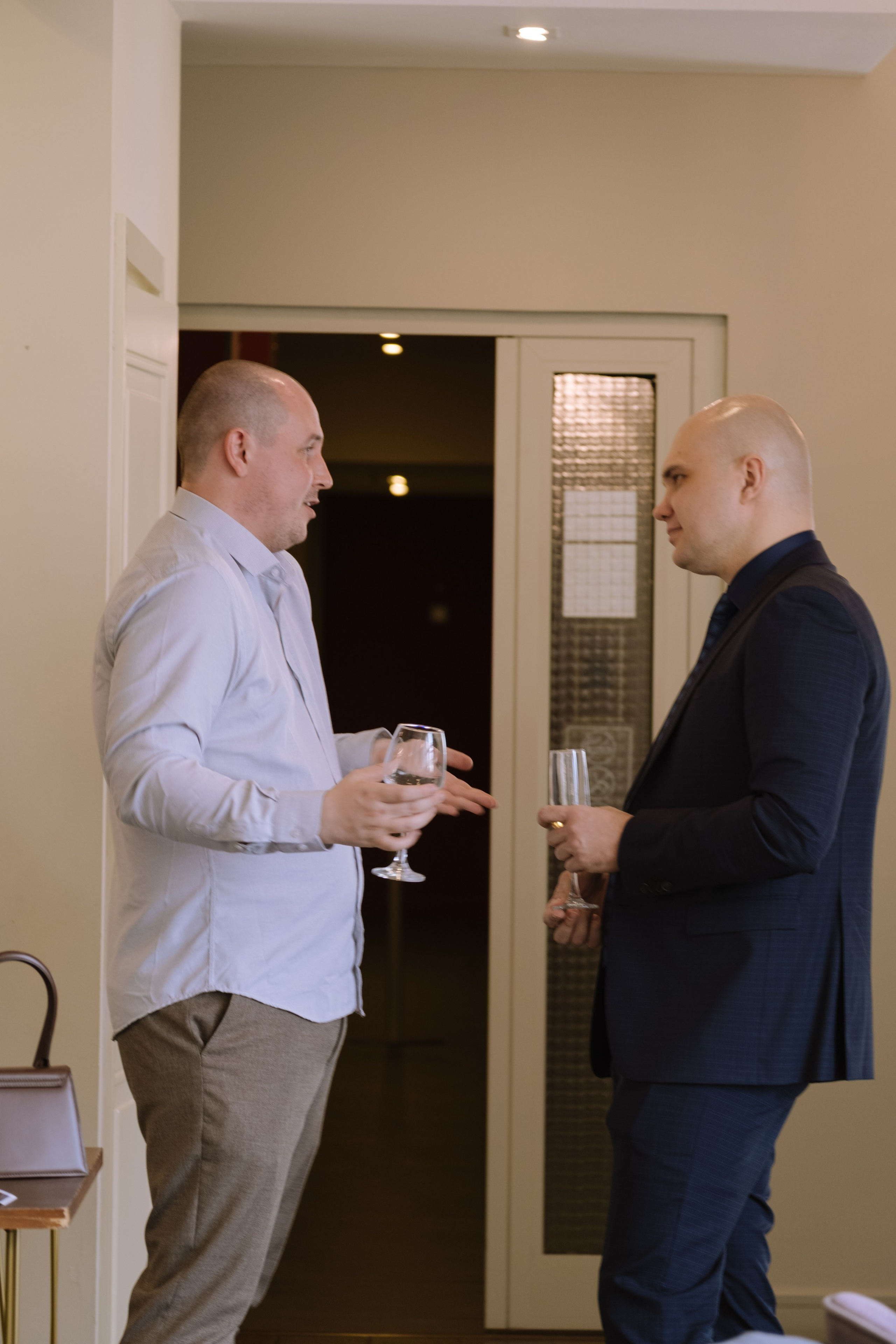 СВАДЕБНЫЙ БАНКЕТ НА ВЛАДИМИРСКОЙ В САНКТ-ПЕТЕРБУРГЕ (КАМЕРНАЯ СВАДЬБА). Профессиональный фотограф, Санкт-Петербург — Виктория Богомолова