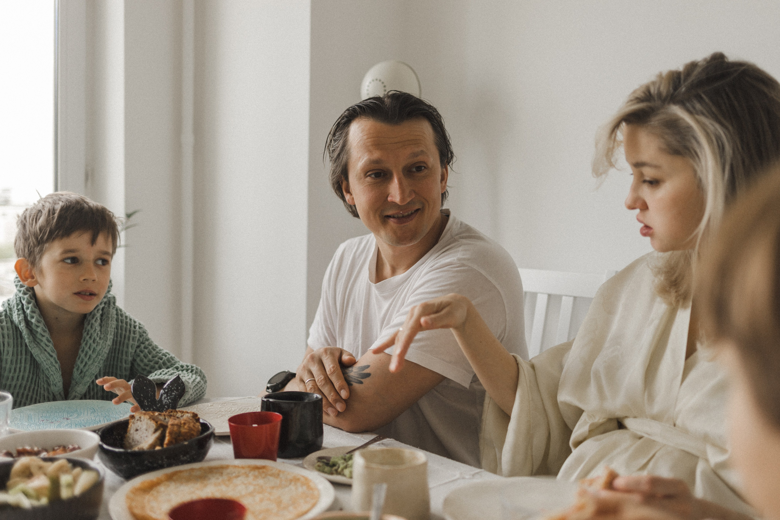 Катя, Паша, Валера и Родион ждут братика. Семейный фотограф в Москве