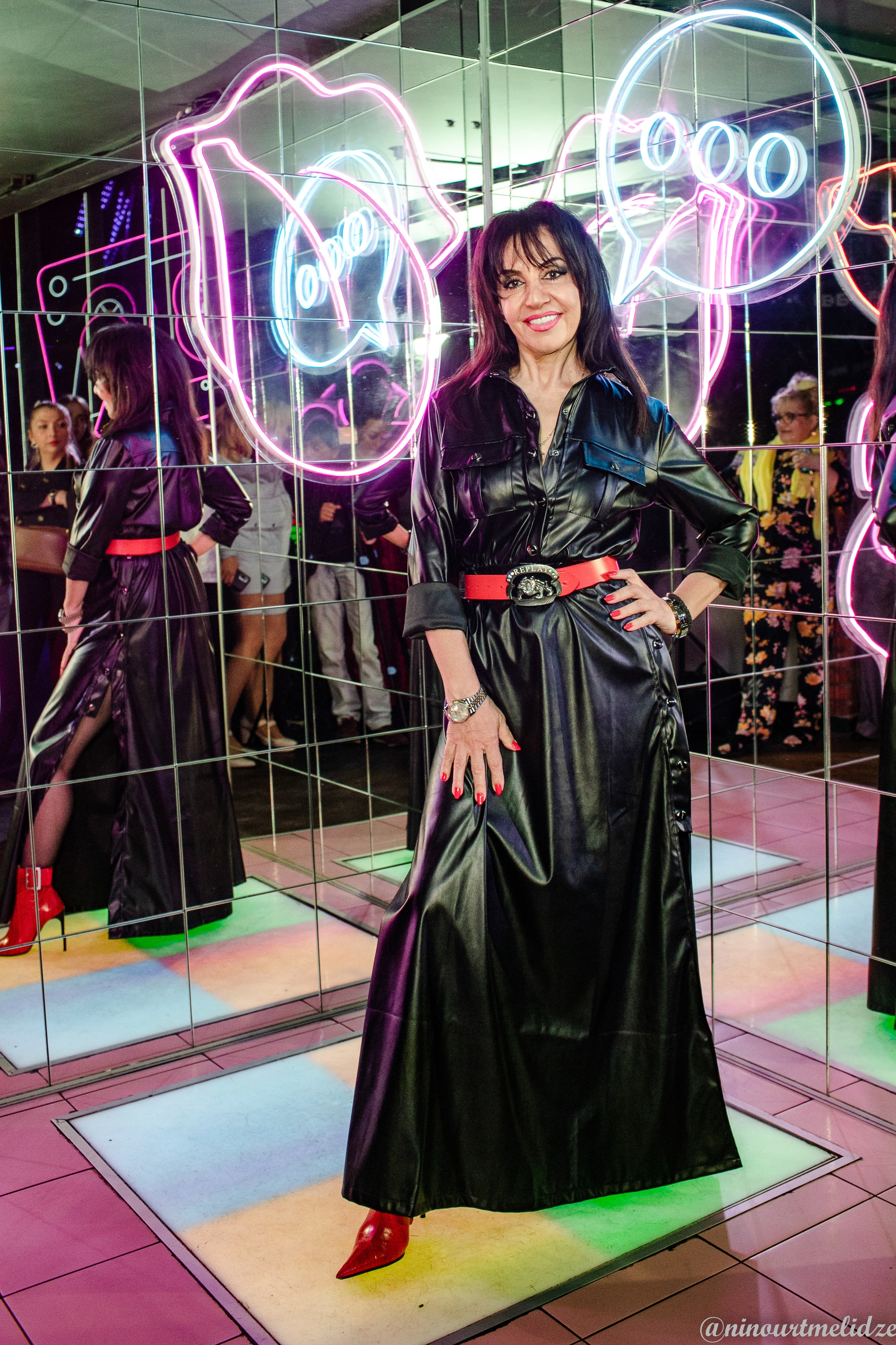 Презентация клипа Милы Романиди. Art photographer Nino